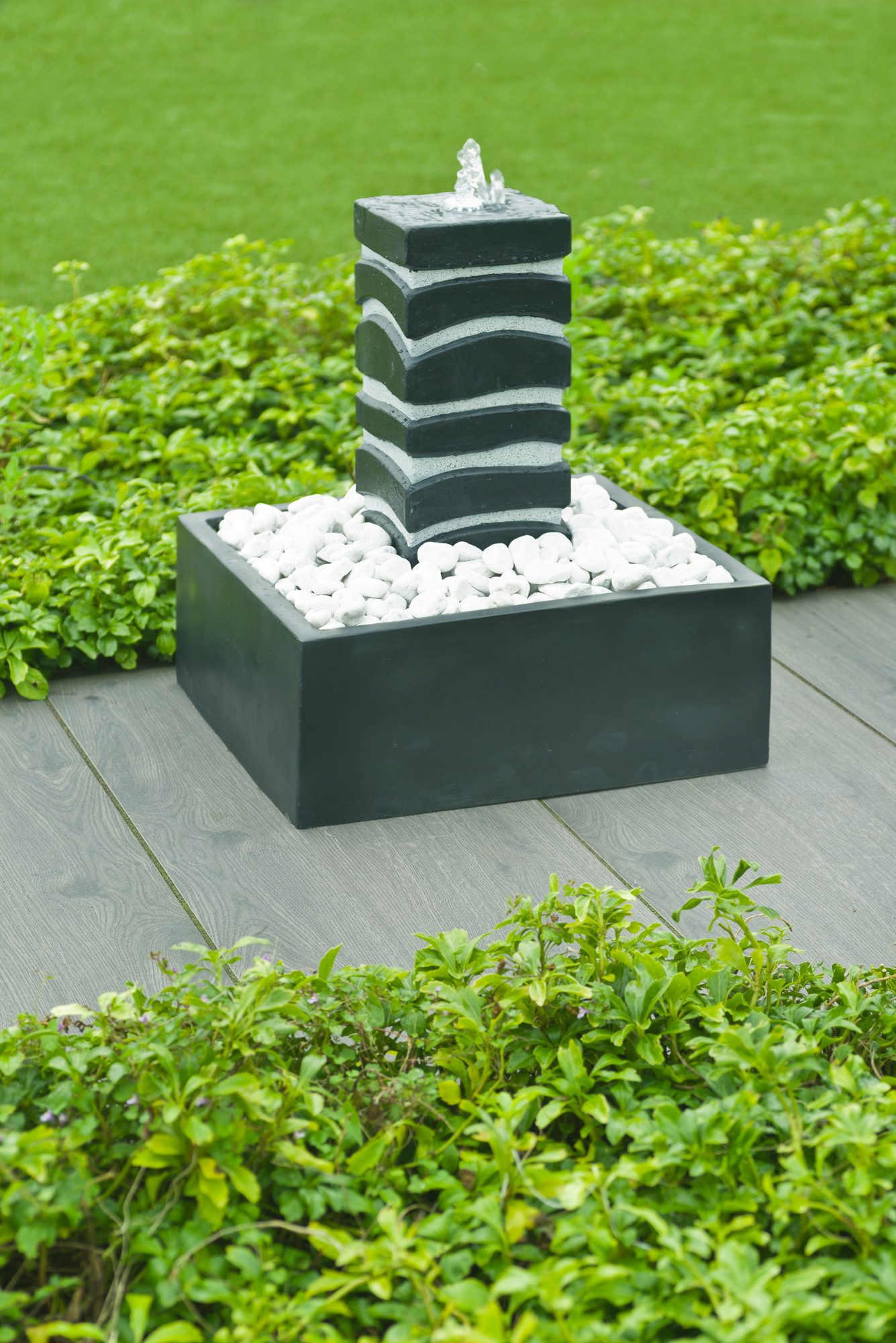 AcquaArte Gartenbrunnen BORGO, 18 cm Breite, Wasserbecken BxT: 50x50 cm, Wasserspiel Dekosäule mit LED in edler Marmoroptik