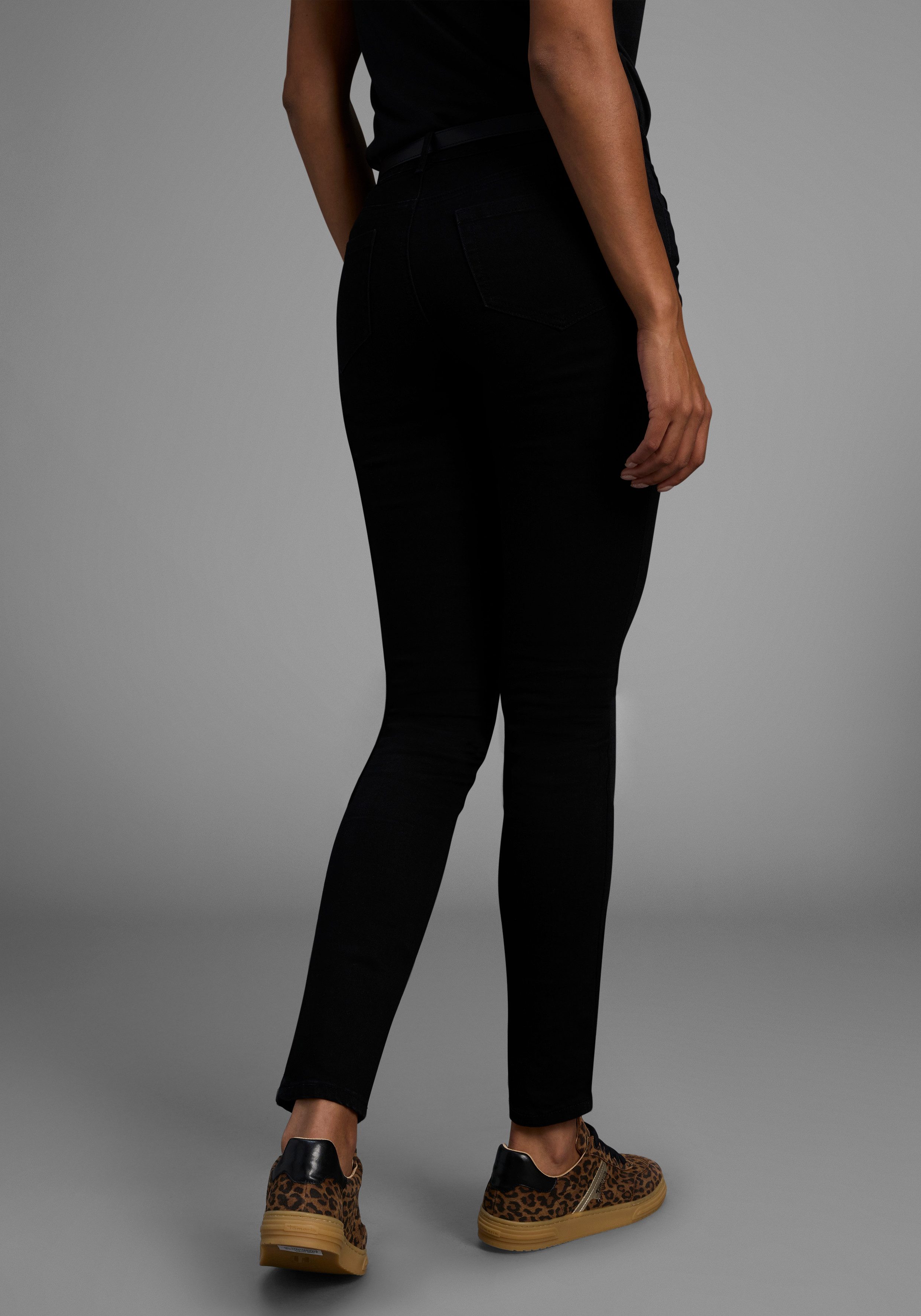 Arizona Skinny-fit-Jeans Ultra-Stretch extra-enger Beinverlauf, normale Leibhöhe, mit Eingrifftaschen