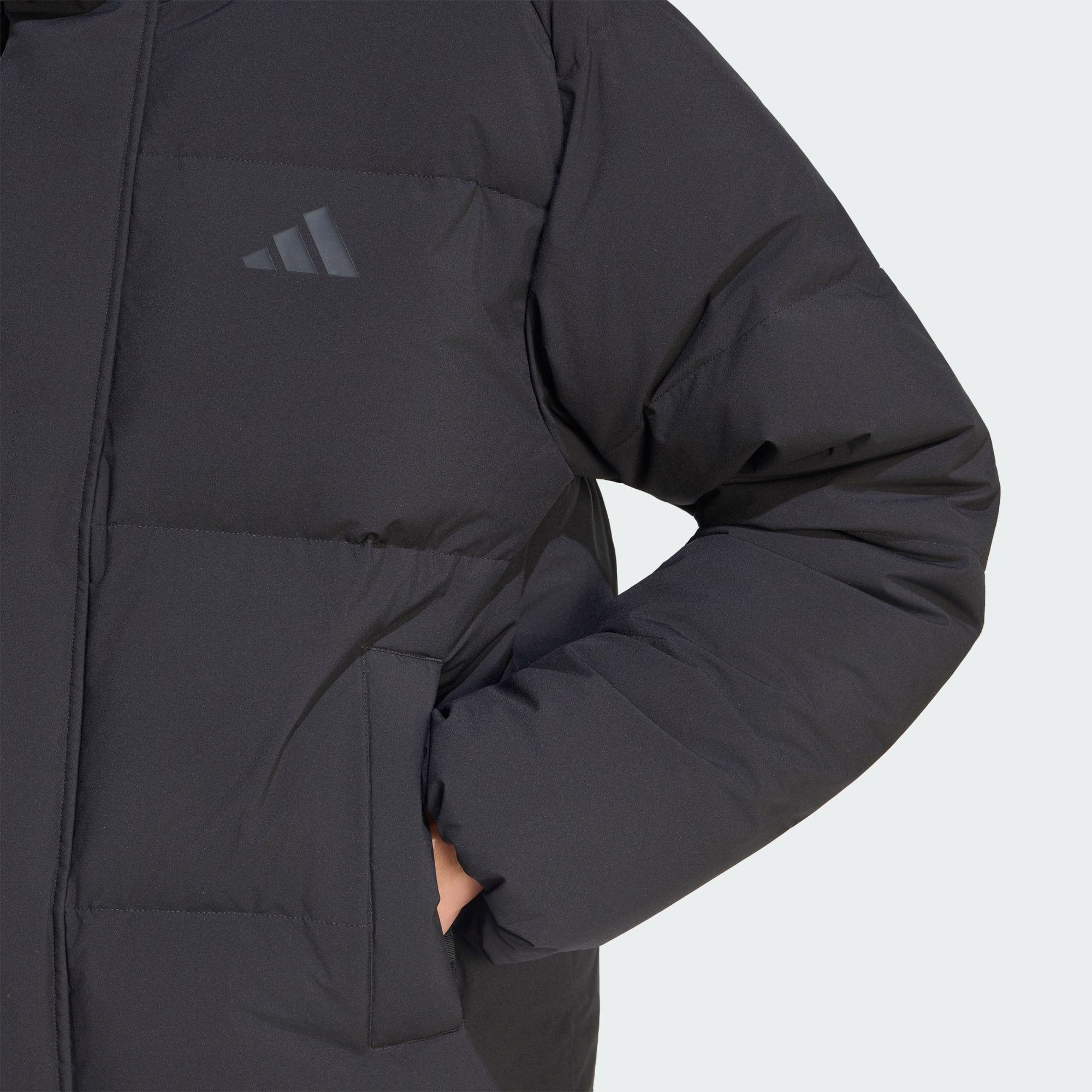adidas Sportswear Jeansjacke HELIONIC PUFFER JACKE KAPUZE (1-St) – Bild 5 von 5