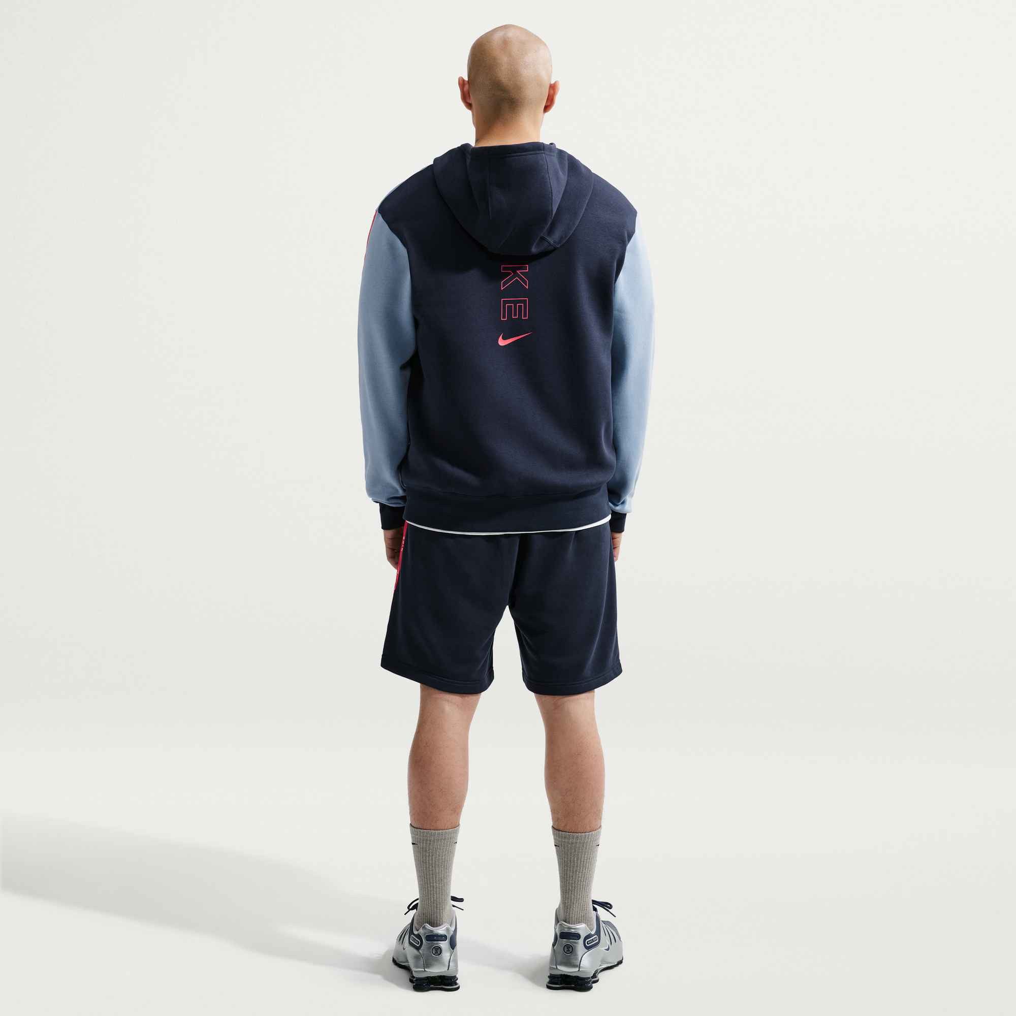 Nike Sportswear Shorts M NSW CS SHORT FLC FT aus Baumwolle und Polyester, bequeme Passform
