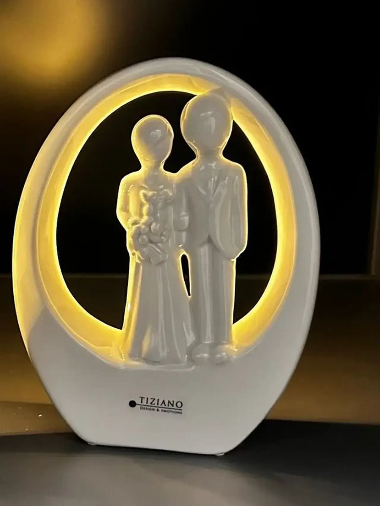 TIZIANO - DESIGN & EMOTIONS LED Dekolicht LED Objekt „Just Married“ – Romantische Hochzeitsdeko mit Timer, LED fest integriert