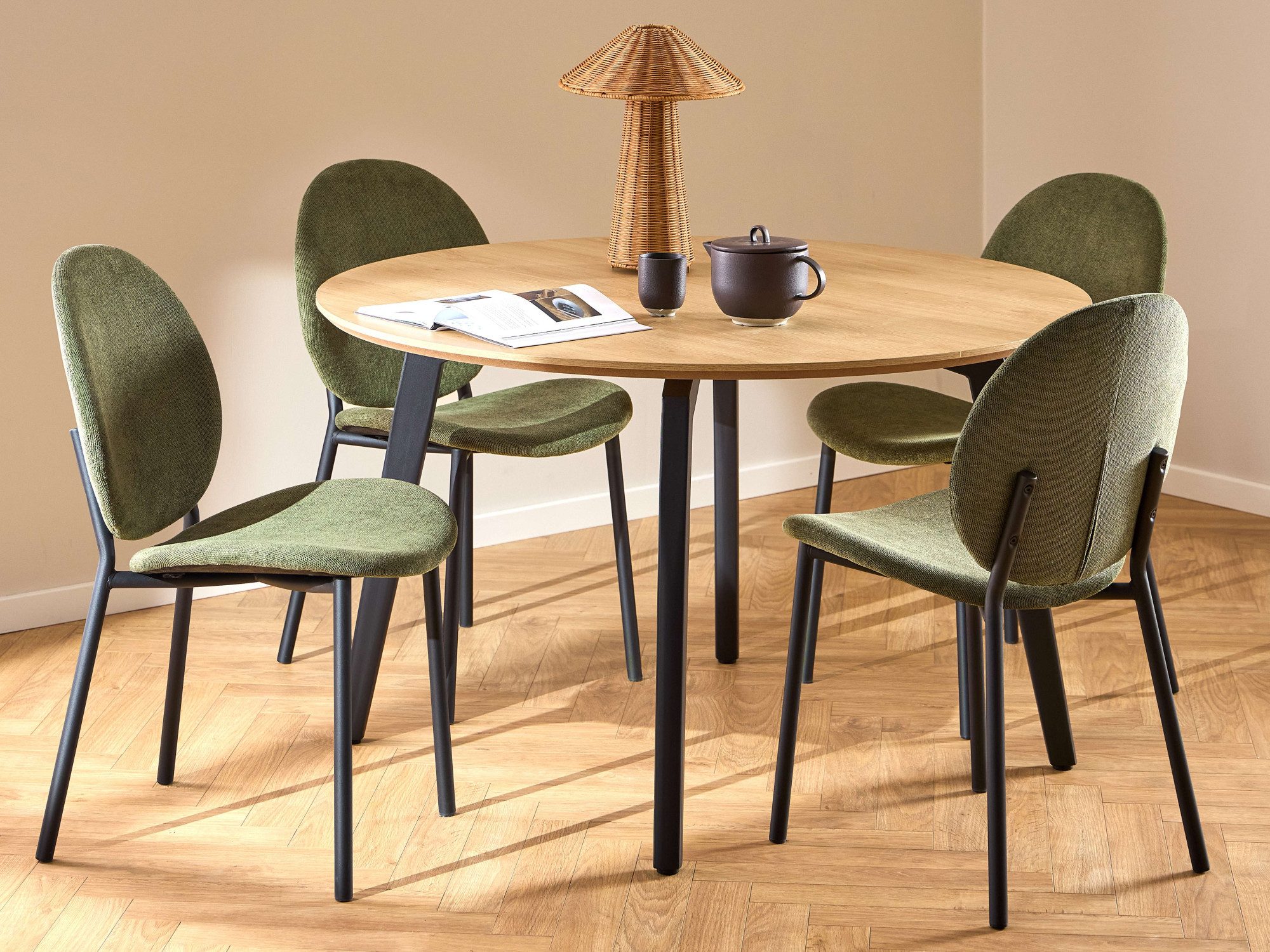 ACTONA GROUP Esszimmer-Set Essgruppe, Speisetisch mit Wohnzimmerstühlen, (Set, 5-St., 1x Tisch + 4x Stühle), 1x Tisch + 4x Stühle