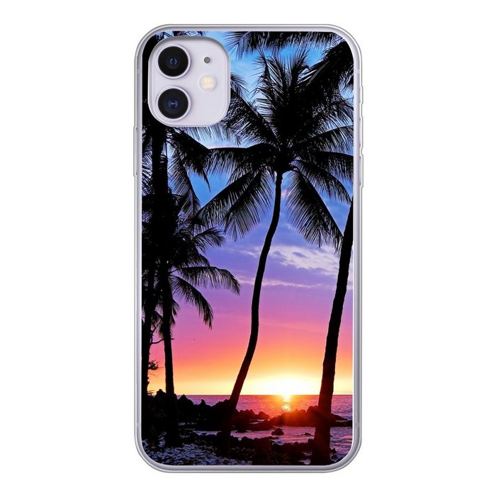 MuchoWow Handyhülle Eine Silhouette von Palmen während eines Sonnenuntergangs auf Hawaii Handyhülle Apple iPhone 11 Smartphone-Bumper Print Handy CQ11016