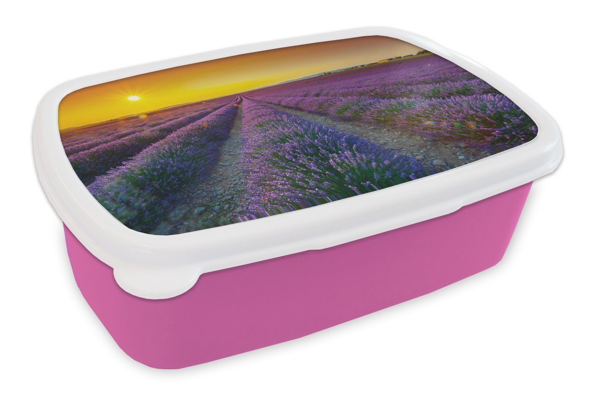 MuchoWow Lunchbox Oranger Sonnenuntergang über einem Feld voller Lavendel, Kunststoff, (2-tlg), Brotbox für Erwachsene, Brotdose Kinder, Snackbox, Mädchen, Kunststoff rosa