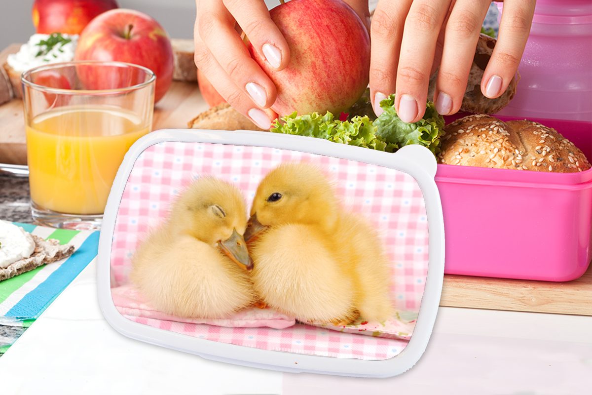 MuchoWow Lunchbox Ente - Küken, Erwachsene, Brotdose Kunststoff, (2-tlg), Mädchen, Kunststoff rosa Liebe Snackbox, für - Kinder, Brotbox