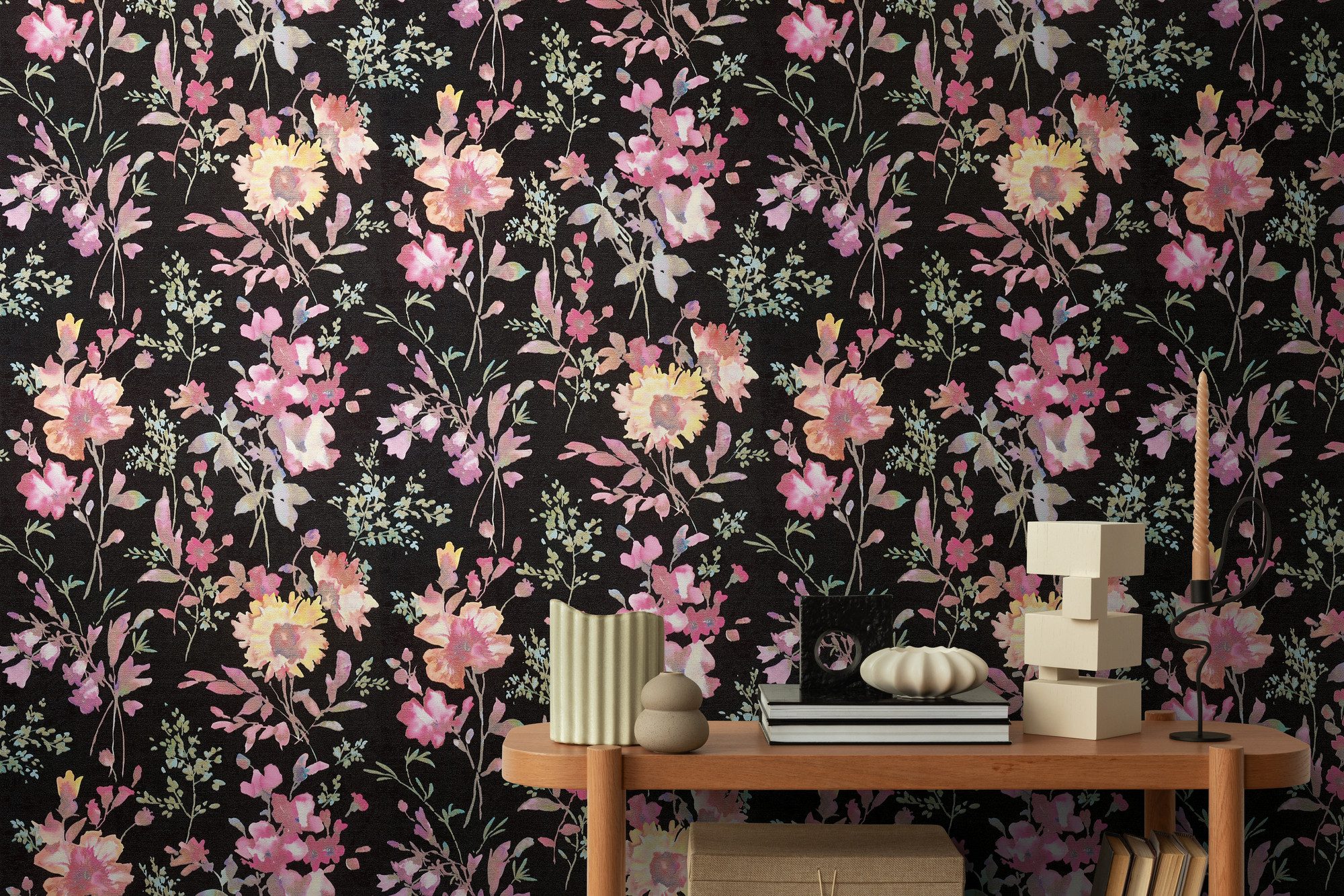 CosmoLiving by Cosmopolitan Vliestapete Petal Poetry – Aquarell-Blumentapete, strukturiert, matt, (1 St), Zarte Aquarellblüten für stilvolle Wohnräume