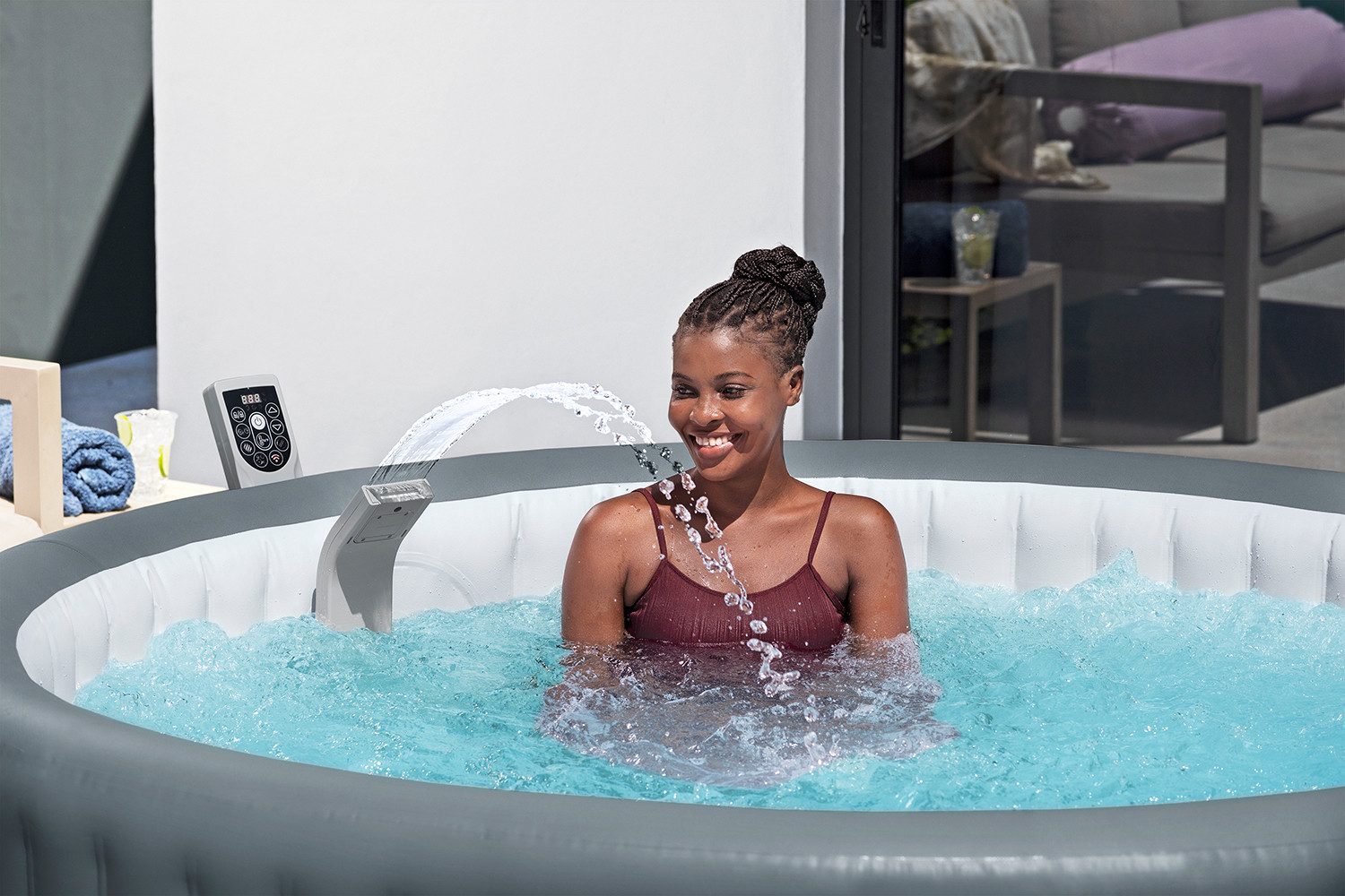 Bestway Poolwasserfall LAY-Z-SPA® Xtras (Packung, 7-farbiges LED-Licht), Geeignet für Bestway® AirJet™, AirJet Plus™ + UltraFit™ -Whirlpools