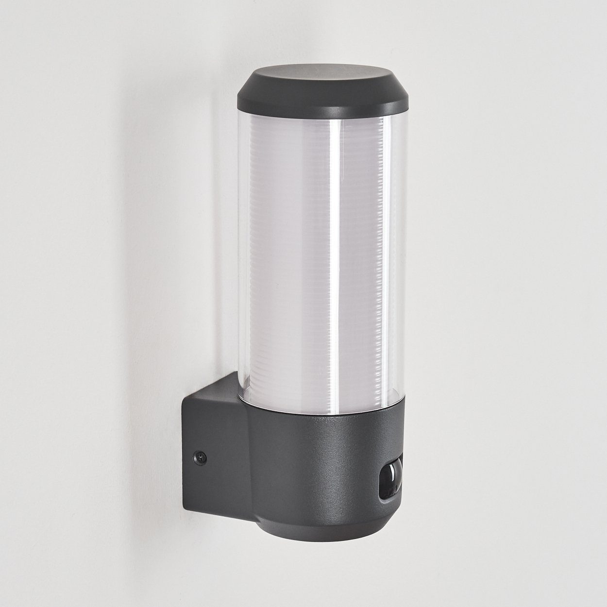 hofstein Außen-Wandleuchte Außenlampe mit Leuchtmittel, Bewegungsmelder E27 außen Metall/Kunststoff, (10 mit 1 Wandlampe x IP44, Sensor cm), aus für ohne