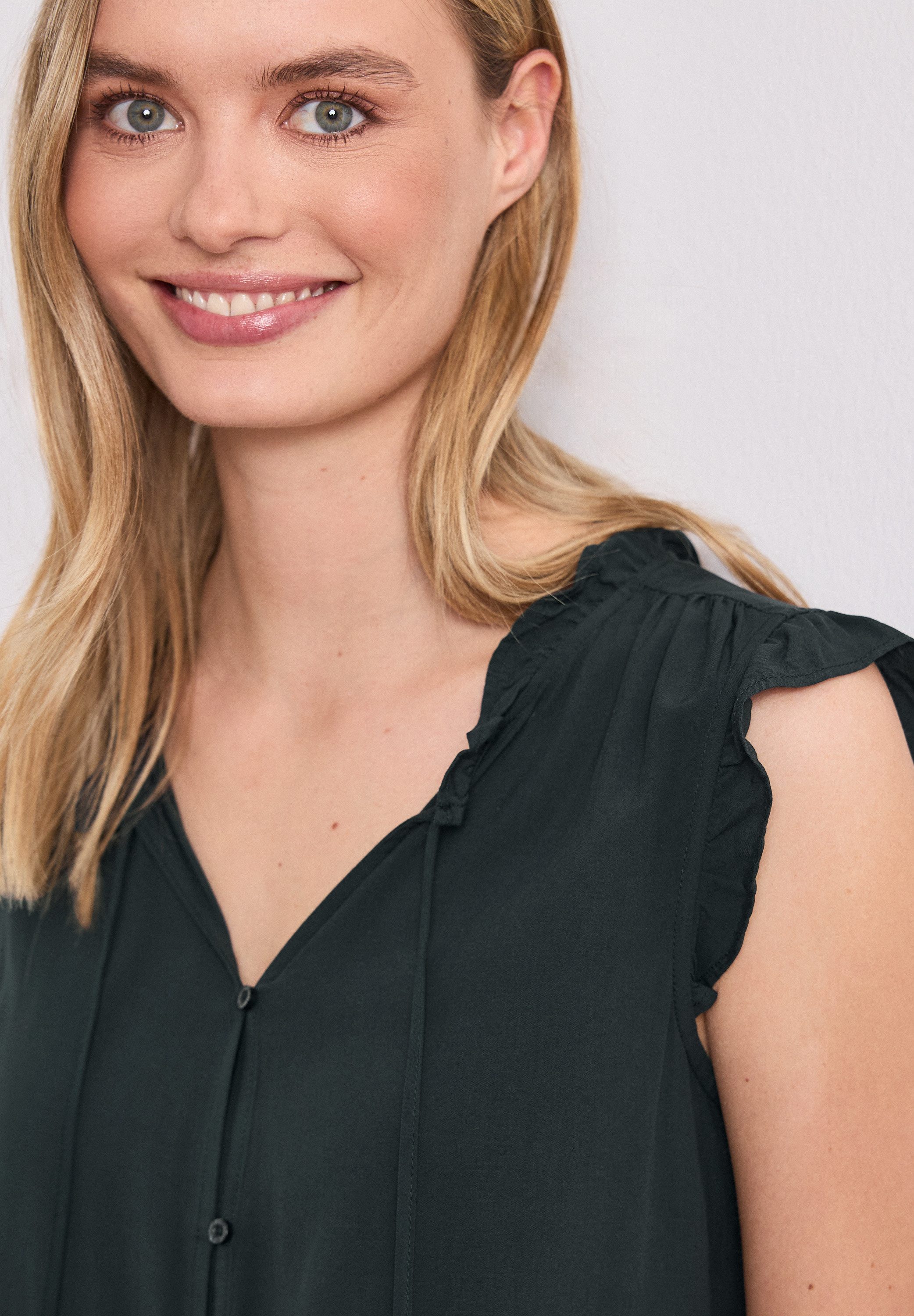 STREET ONE Shirtbluse Sommertop - Split Neck mit Rüschen und Bändern – Bild 2 von 5