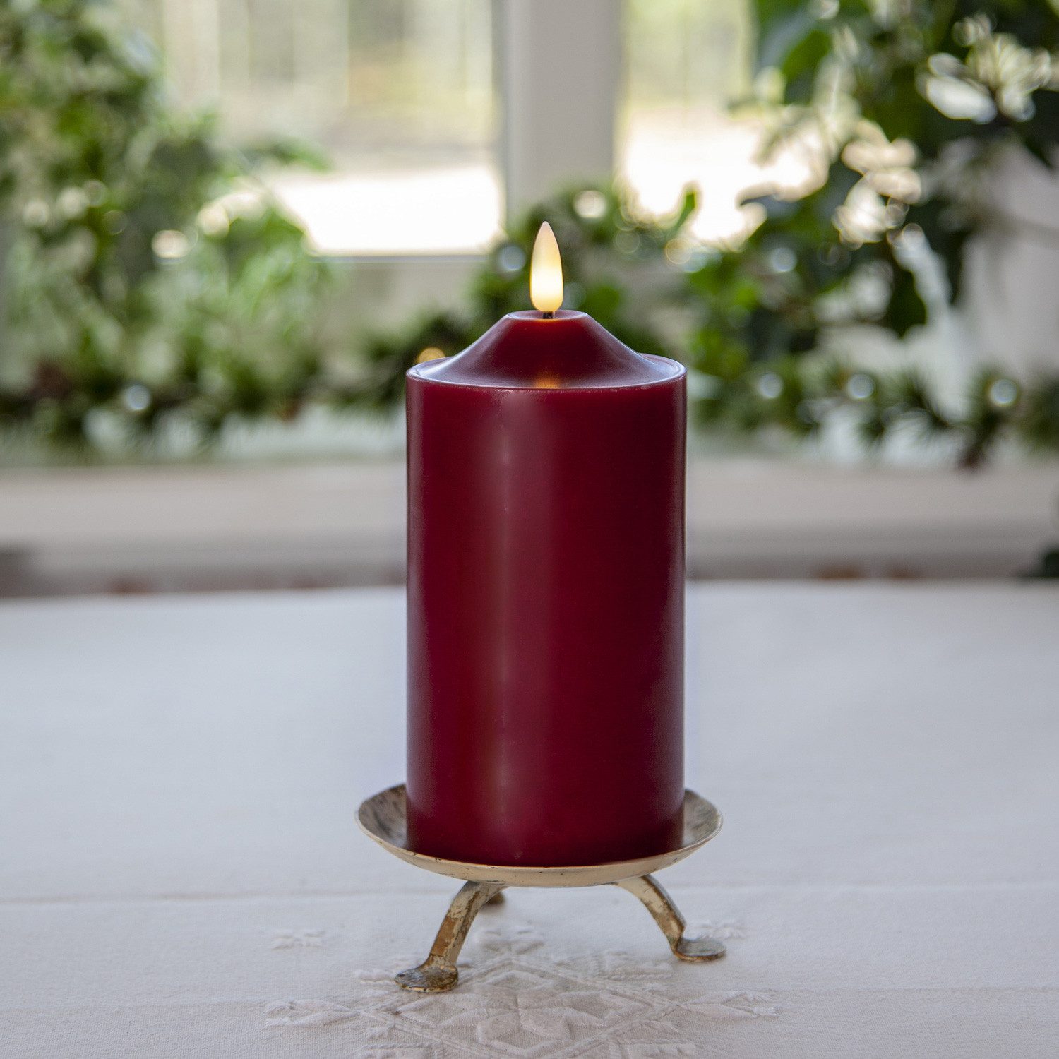MARELIDA LED-Kerze Stumpenkerze Echtwachs 3D Flamme H: 17cm, D: 7,5cm Batterie Timer rot, LED Classic, warmweiß (2100K bis 3000K) – Bild 3 von 5