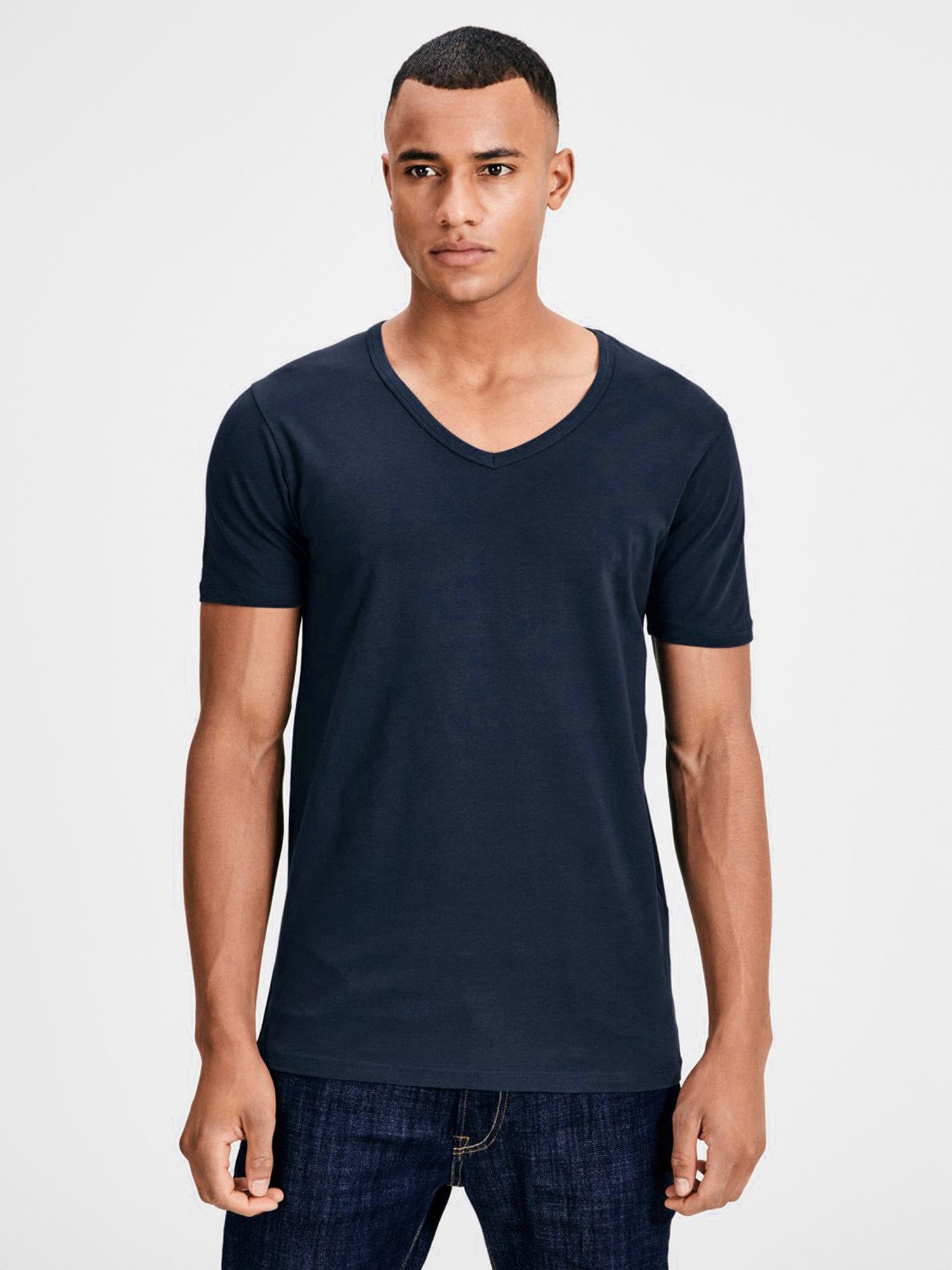 Jack & Jones T-Shirt Basic V-Neck (3-tlg., 3er Pack) etwas länger geschnitten, nicht zu kurz