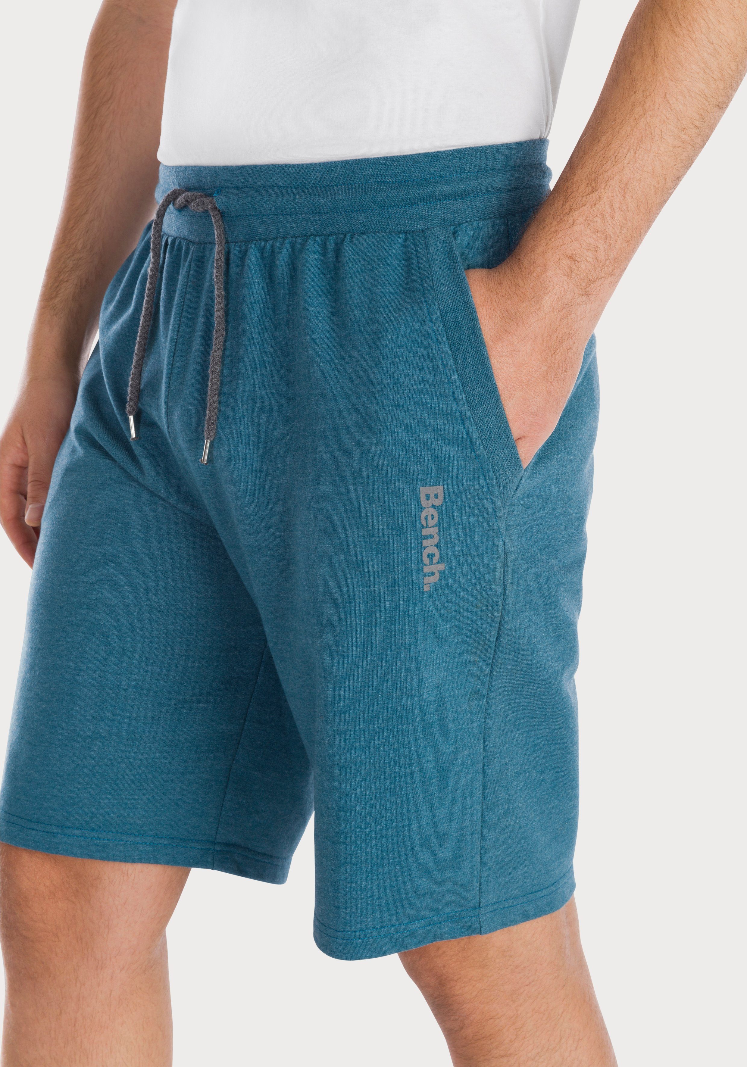 Bench. Loungewear Sweatshorts mit seitlichen Taschen – Bild 5 von 5