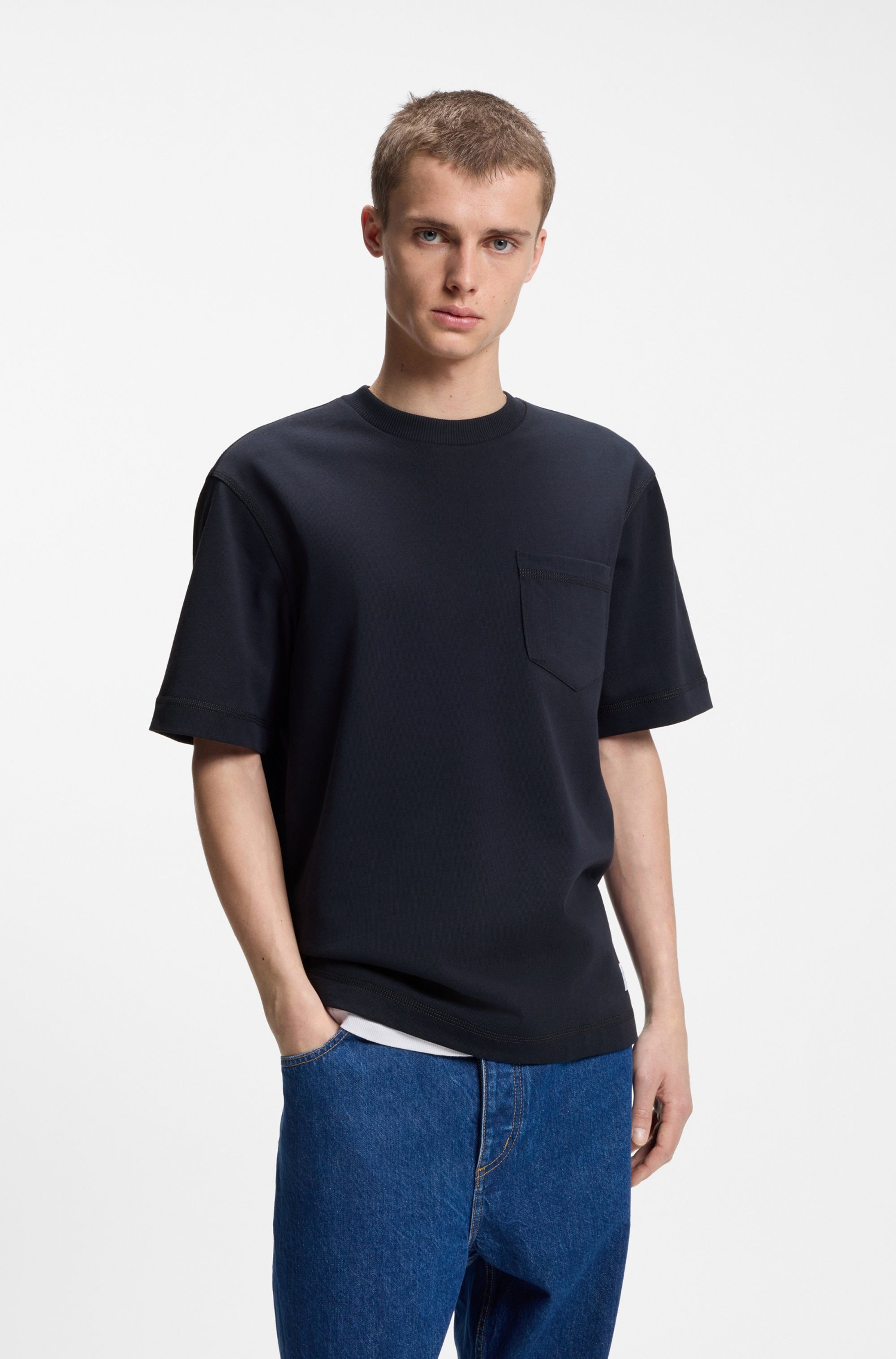 HUGO T-Shirt Nestite mit aufgesetzter Brusttasche, Rundhalsform