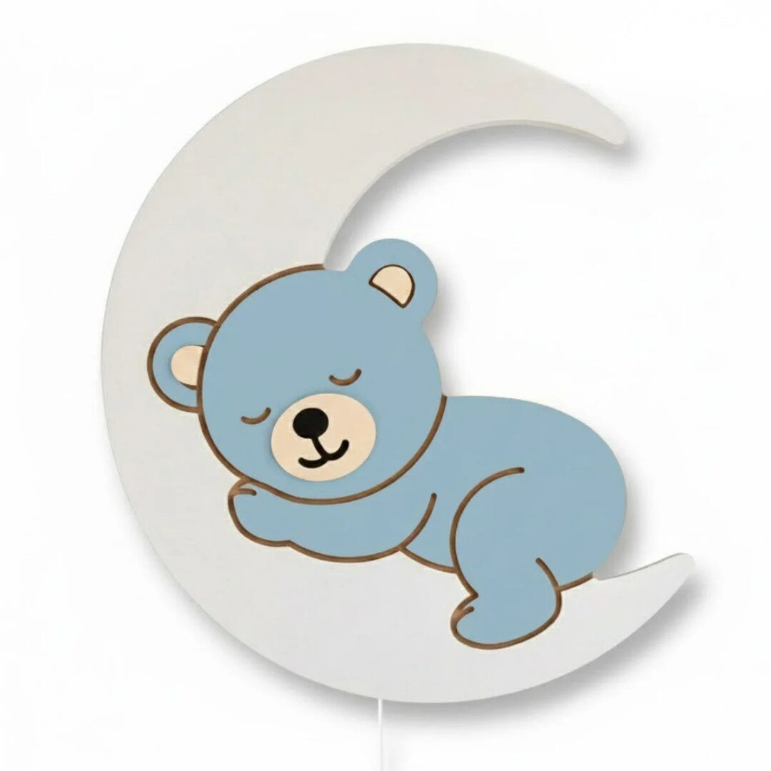 COZYCOLLECTIONS LED Wandleuchte LED-Wandnachtlicht Schlafender Bär auf Mond 36 cm,Blau, Warmweiß, Montessori-inspiriertes Mond-Nachtlicht in 5 Farbvarianten