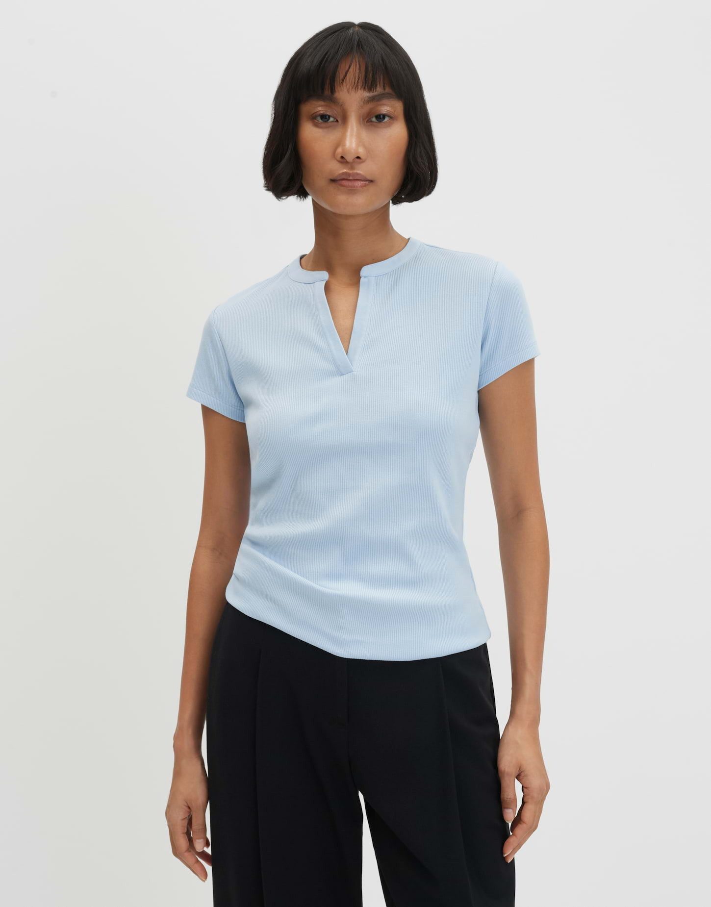 someday Kurzarmshirt Kleoh detail mit V-Ausschnitt Stehkragen, schmale Silhouette für cleanen Look