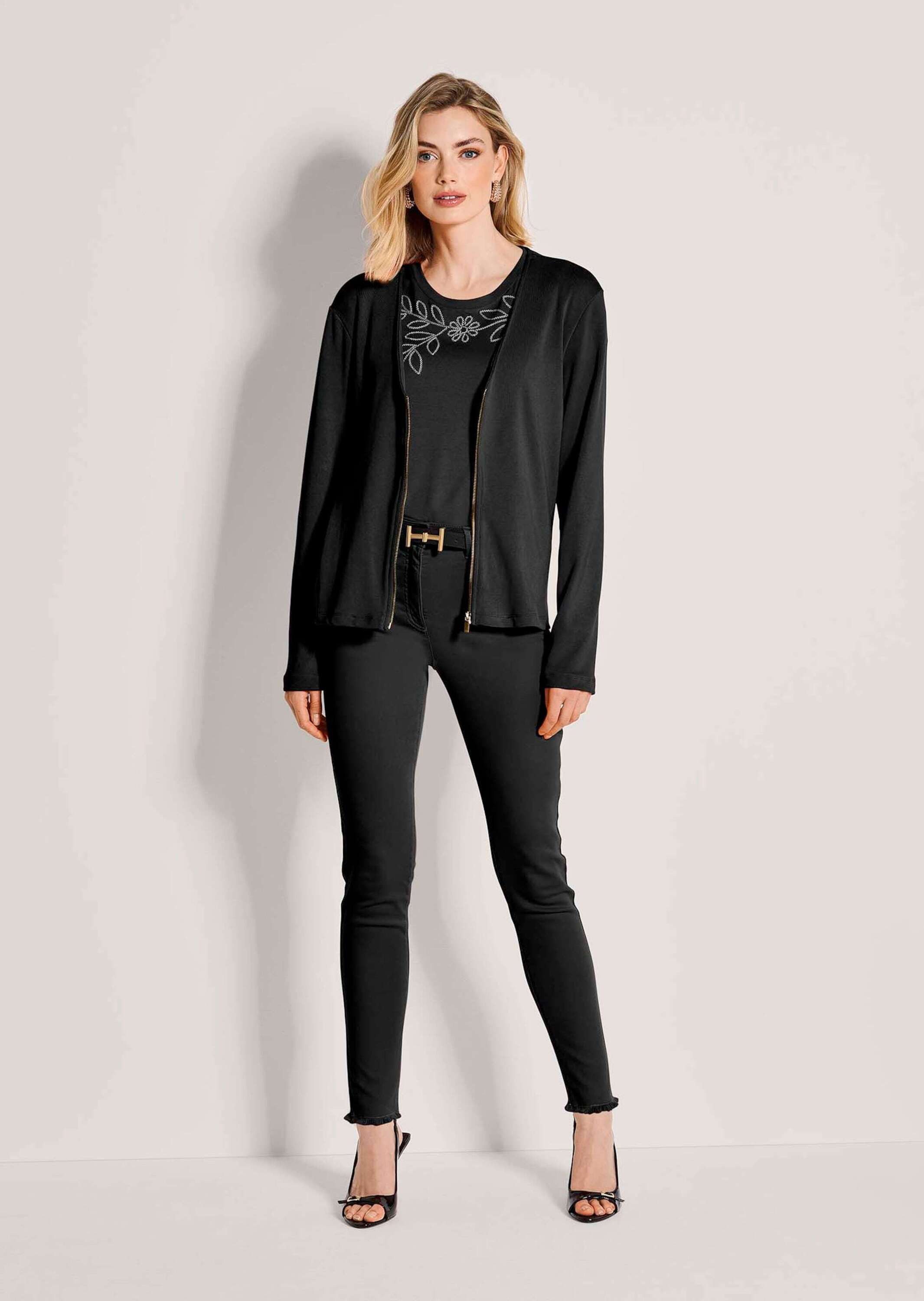 MADELEINE Langarmshirt Elegante Viskosejacke mit Reißverschluss Sportlich-eleganter Blazer mit tiefem V-Ausschnitt, ungefüttert