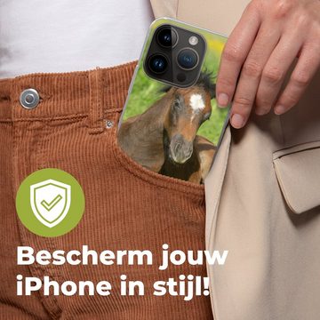 MuchoWow Handyhülle Pferde - Licht - Gras, Handyhülle Telefonhülle Apple iPhone 14 Pro