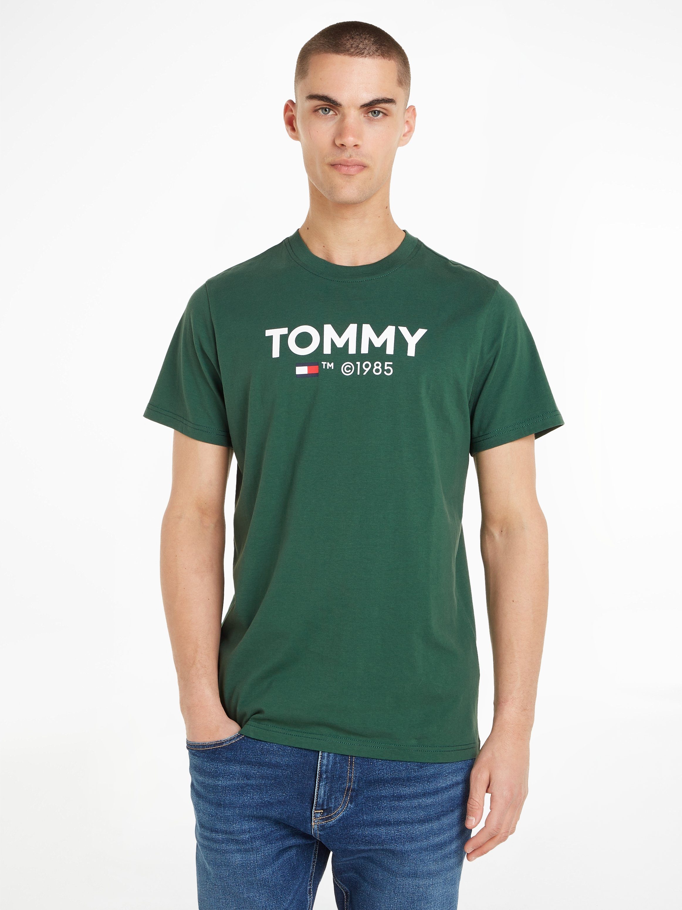 Tommy Jeans T-Shirt TJM SLIM ESSENTIAL TOMMY TEE mit großem Tommy Druck auf der Brust Court Green