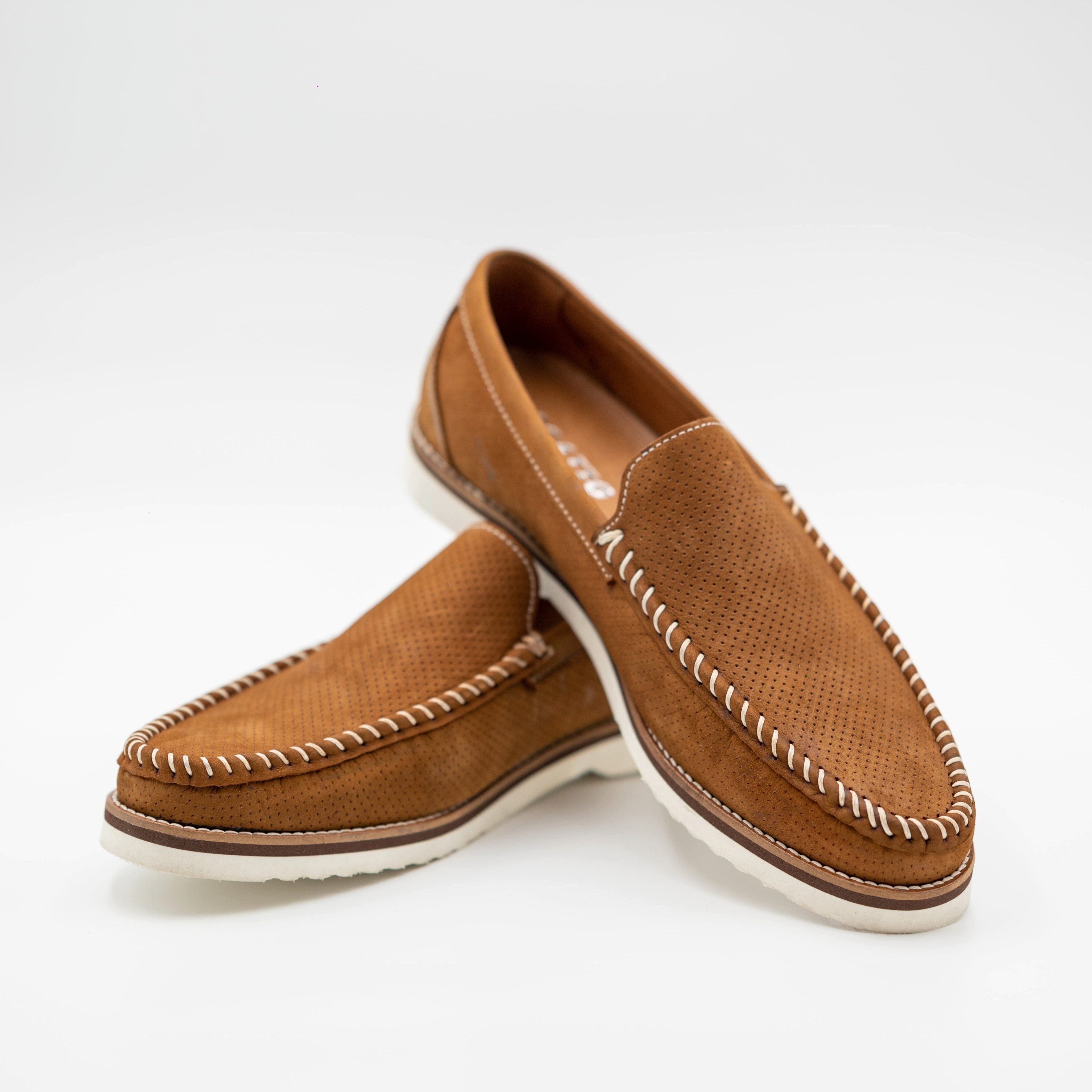 Braun Lederschuhe für Männer mit Löchern, Businessschuhe Mokassin