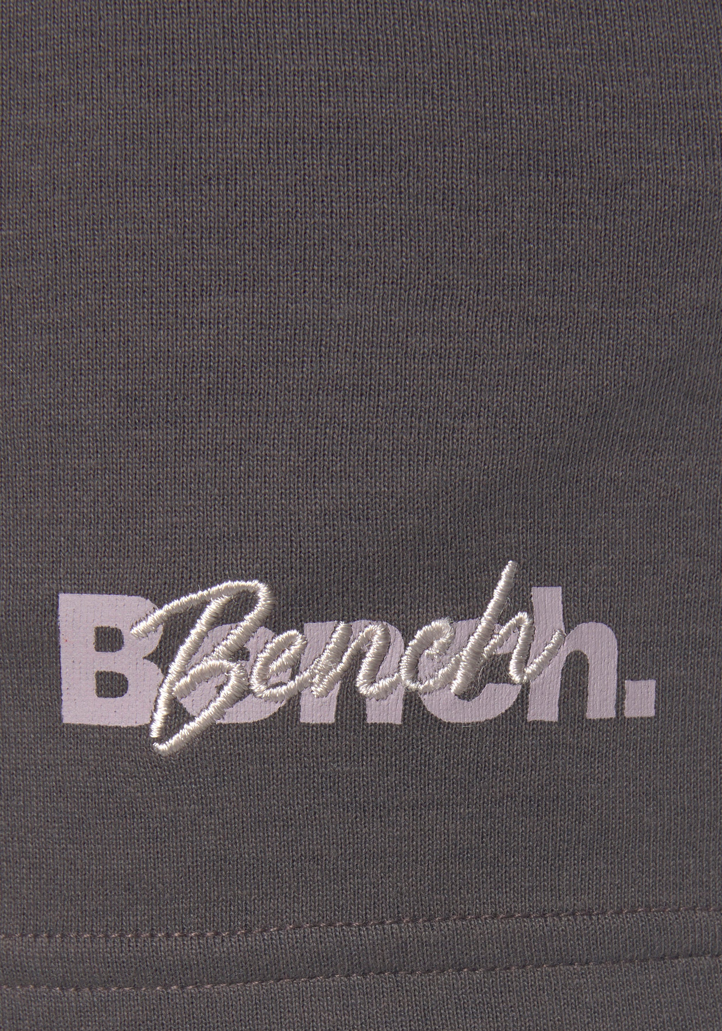 stone Bench. Stickerei Loungewear mit Shorts Logodruck und