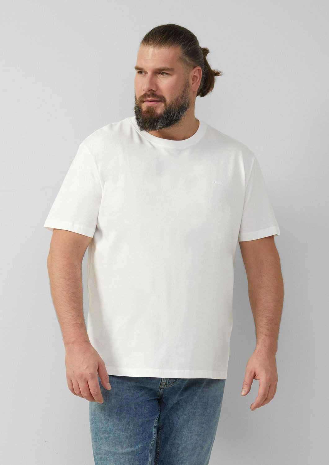 s.Oliver T-Shirt Big Size (2-tlg) Rundhals, kurzarm, dezenter Logo-Aufdruck, im 2er Pack