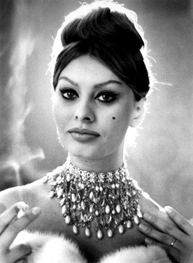 queence Acrylglasbild Glama, Frau, Schwarz-Weiß, Stars, Sophia Loren, Fine Art-Print in Galeriequalität