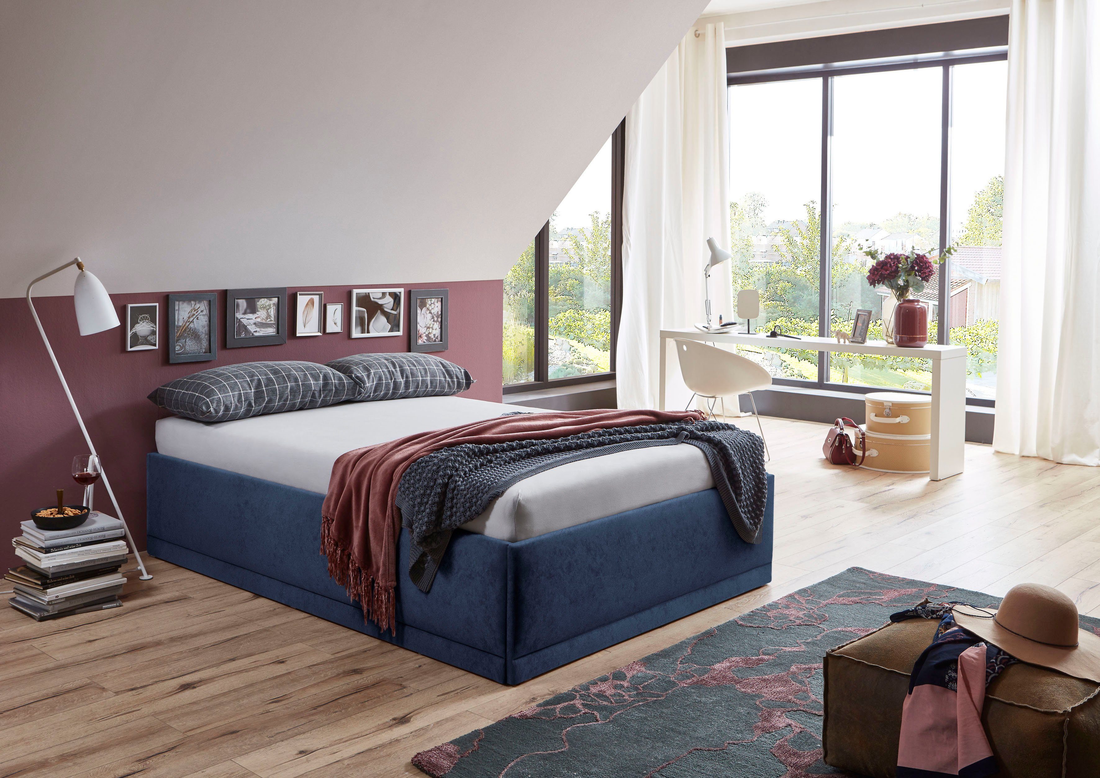 Westfalia Schlafkomfort Polsterbett Texel, Standardhöhe mit Zierkissen, Bettkasten bei Ausführung mit Matratze