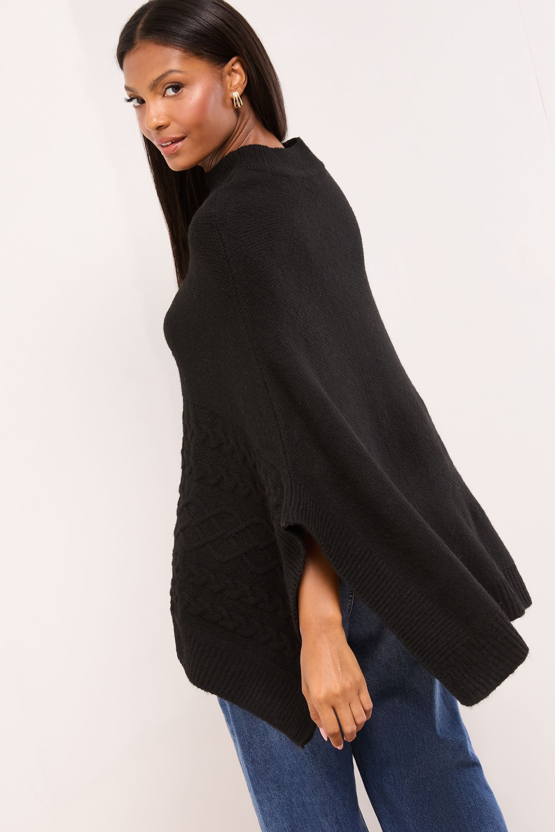 LIPSY Strickponcho Lipsy Bequemer Strickponcho mit Zopfmuster (1-tlg)