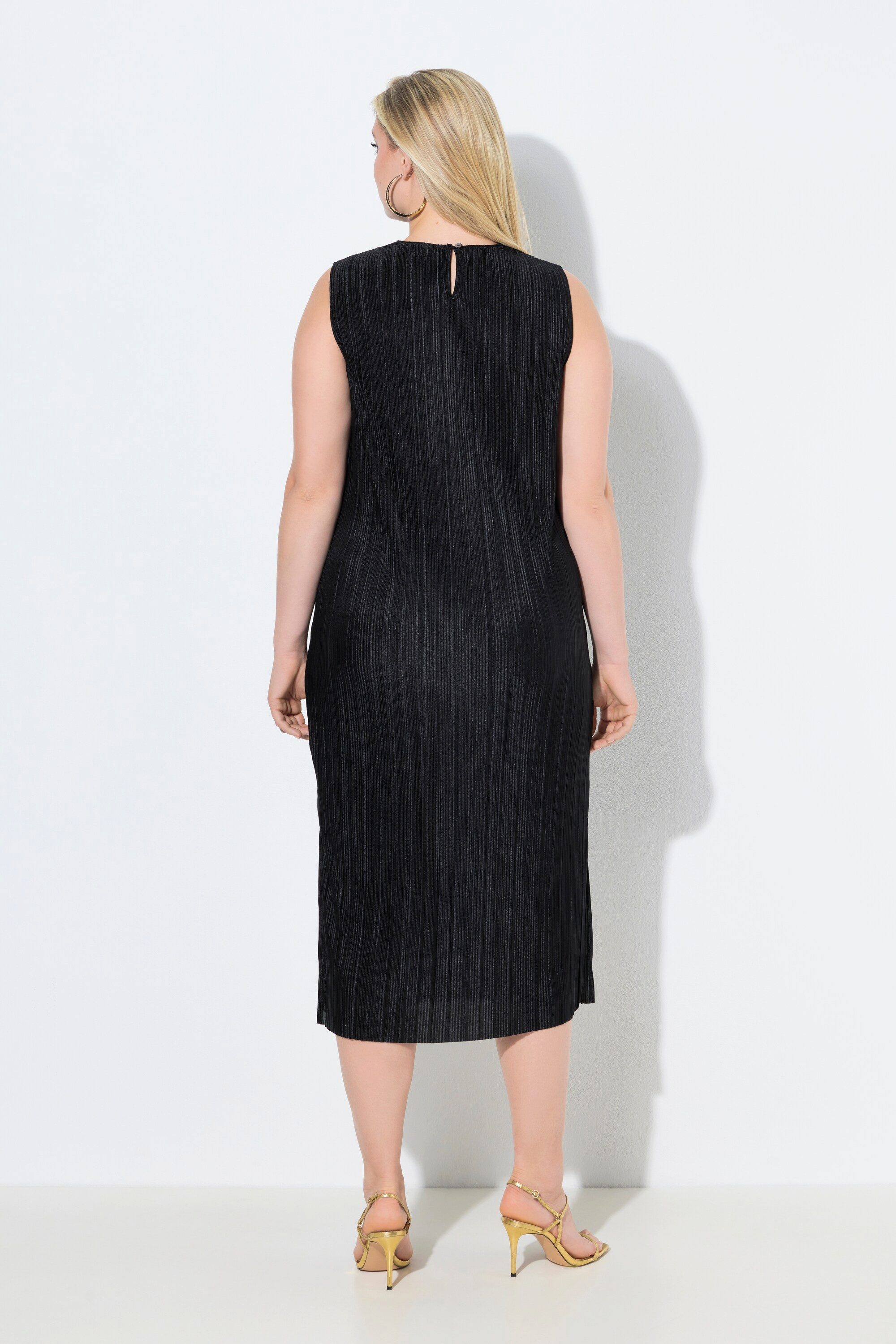 Ulla Popken Midikleid Plissee-Midikleid Rundhals ärmellos
