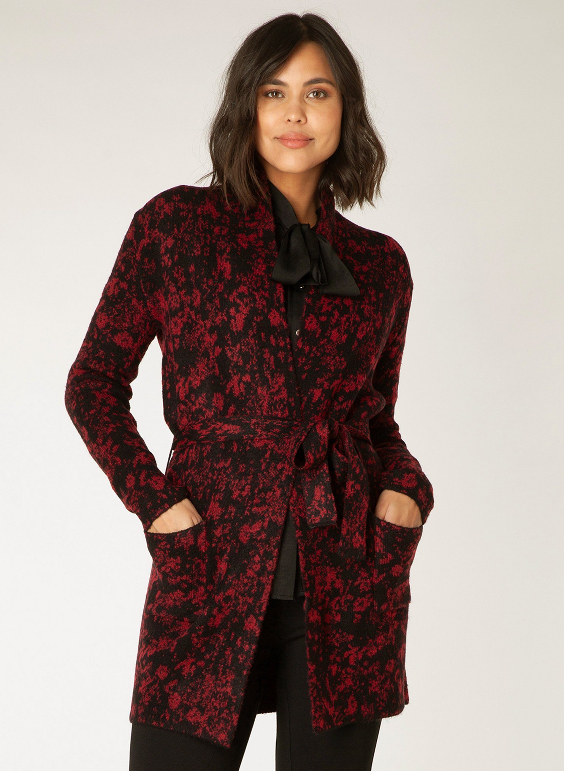 yest Strickjacke Cailey mit modischem Alloverdruck