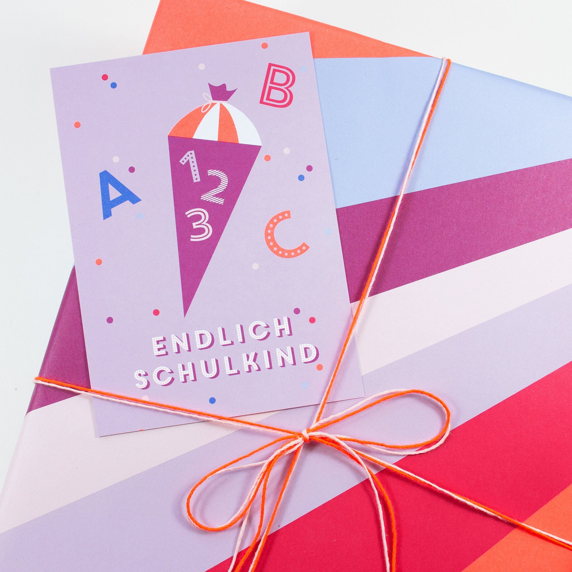 Postkarte Endlich Postkarte & Schulkind Bow Hummingbird