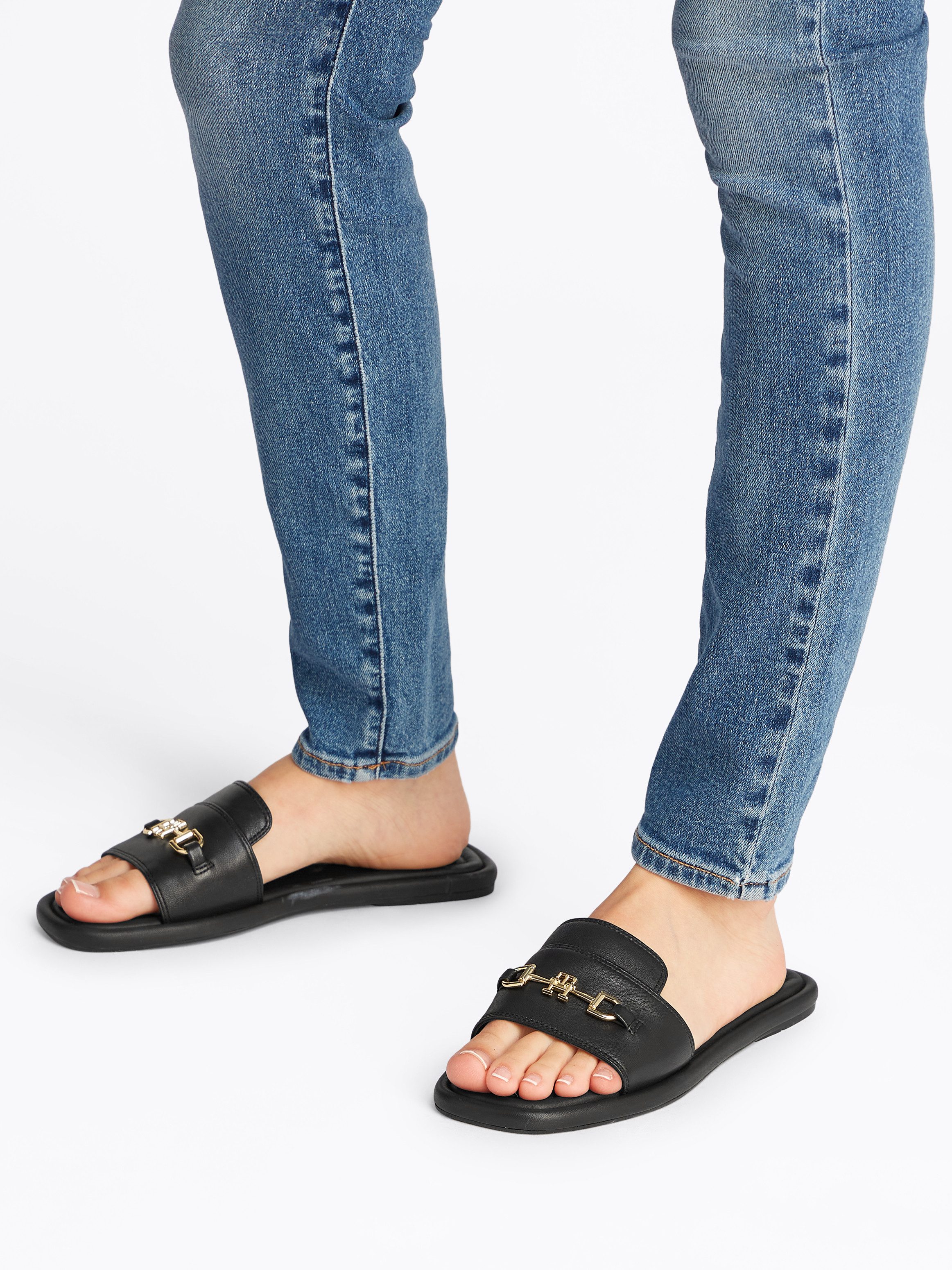 Tommy Hilfiger LEATHER HORSEBIT MULE Pantolette, günstig online kaufen