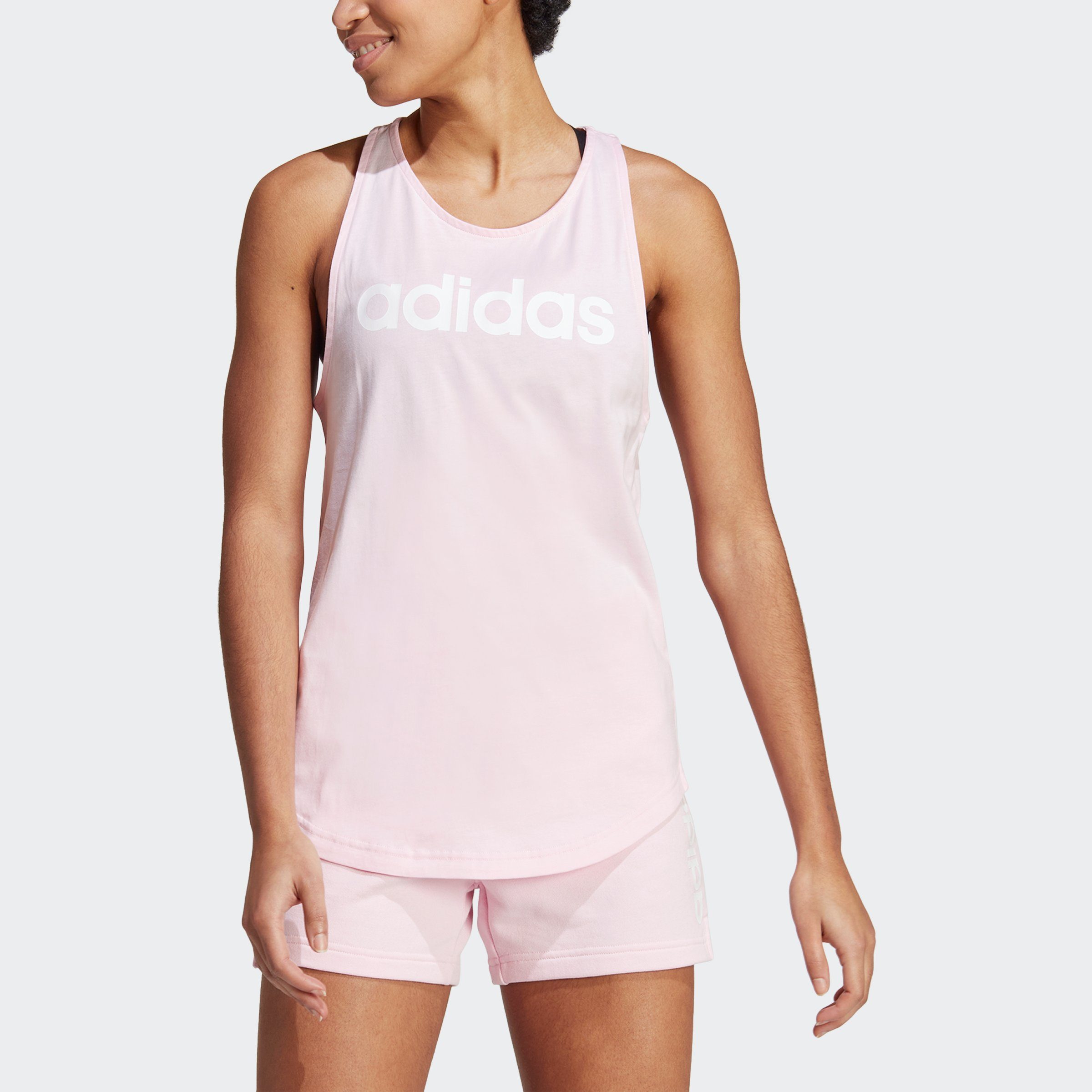 LOUNGEWEAR ESSENTIALS LOOSE LOGO