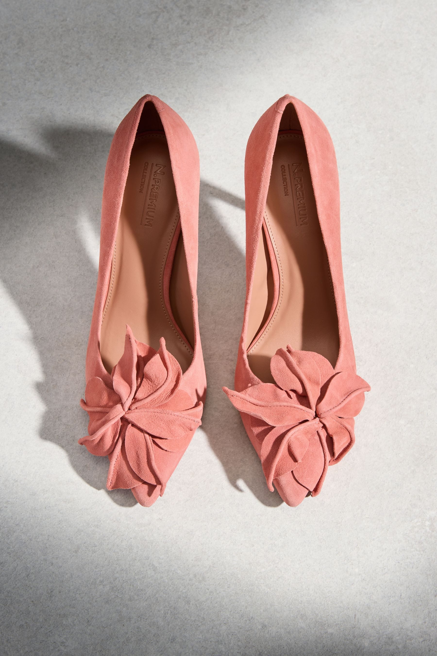 Next N. Premium Absatzschuhe mit Blumen Pumps (1-tlg)