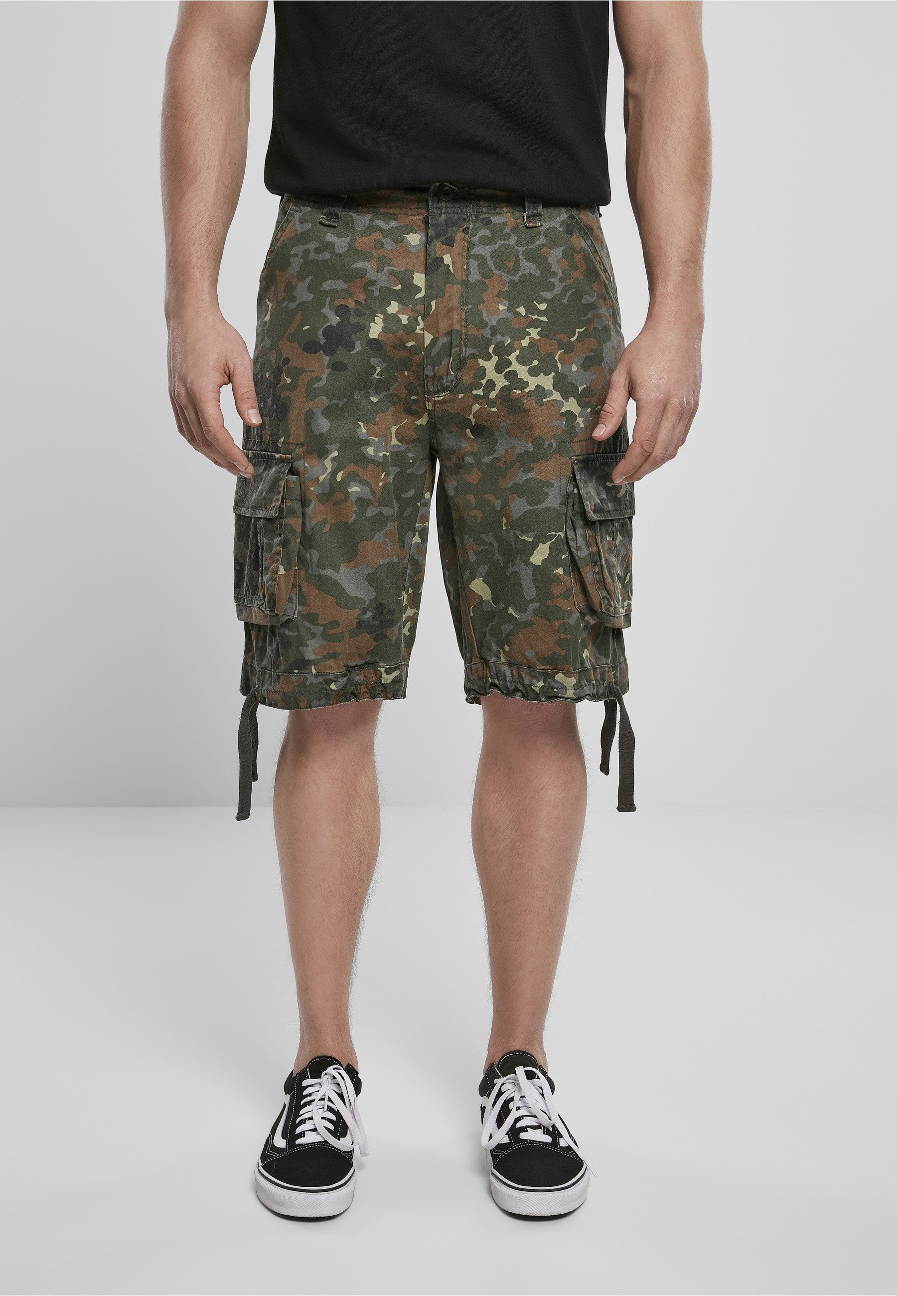 Brandit Stoffhose Brandit Herren Urban Legend Cargo Shorts (1-tlg)