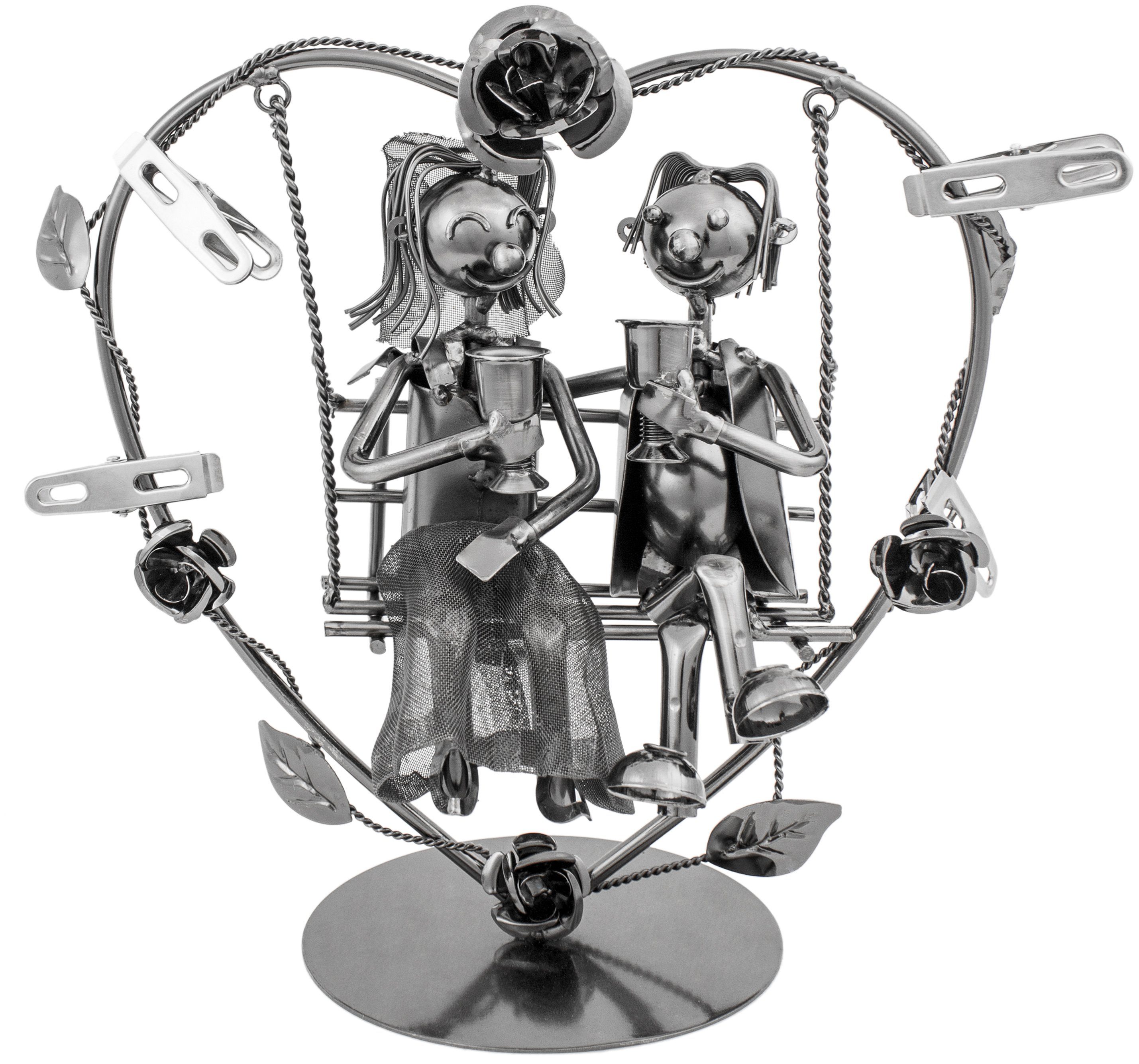 BRUBAKER Dekofigur Hochzeitsgeschenk Brautpaar auf Schaukel mit Herz (1 St., mit Glückwunschkarte), kunstvolles Geldklammer aus Metall