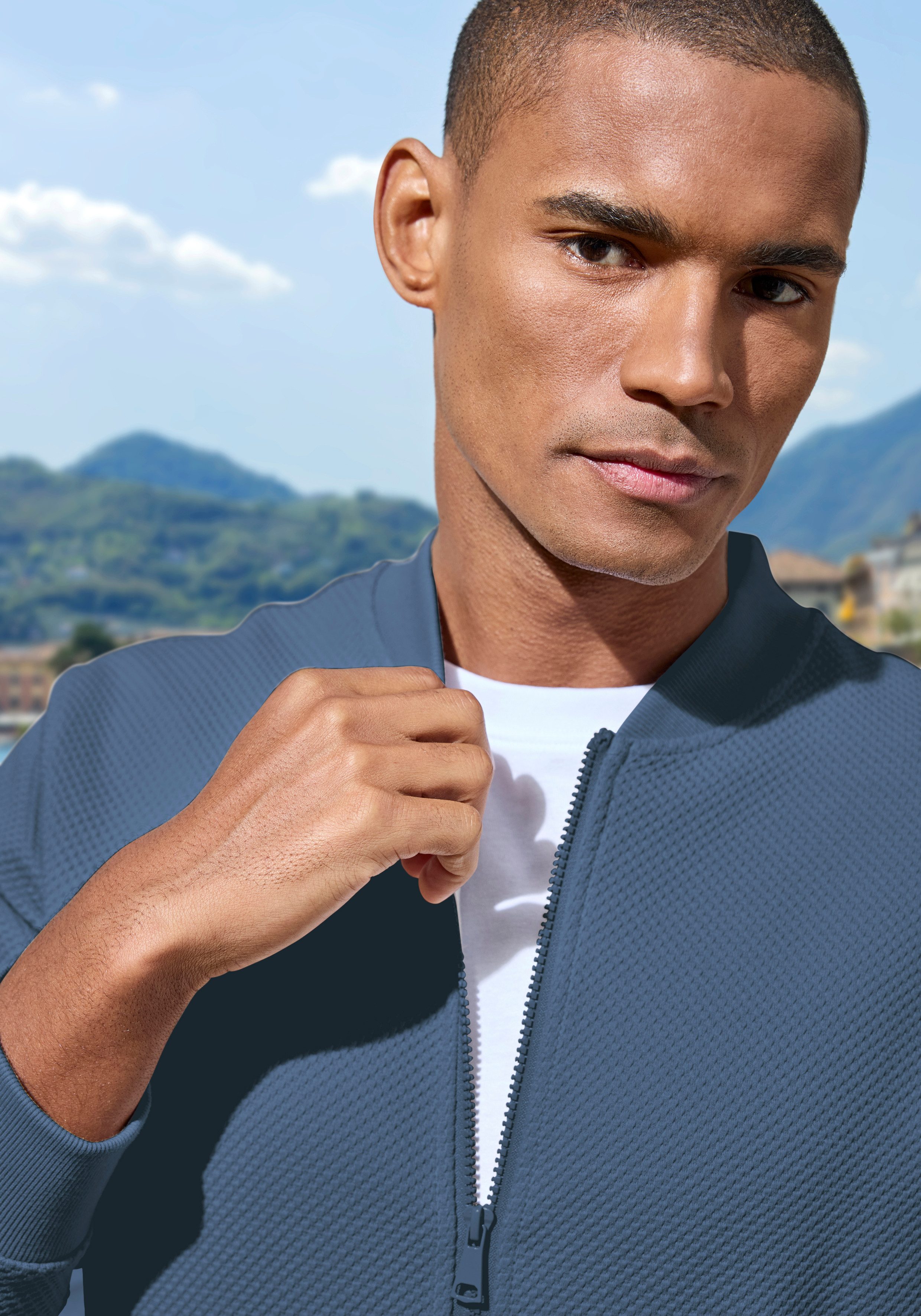 John Devin Sweatjacke aus Struktur-Qualität, relaxed fit in Struktur-Qualität, mit Reißverschluss – Bild 3 von 5