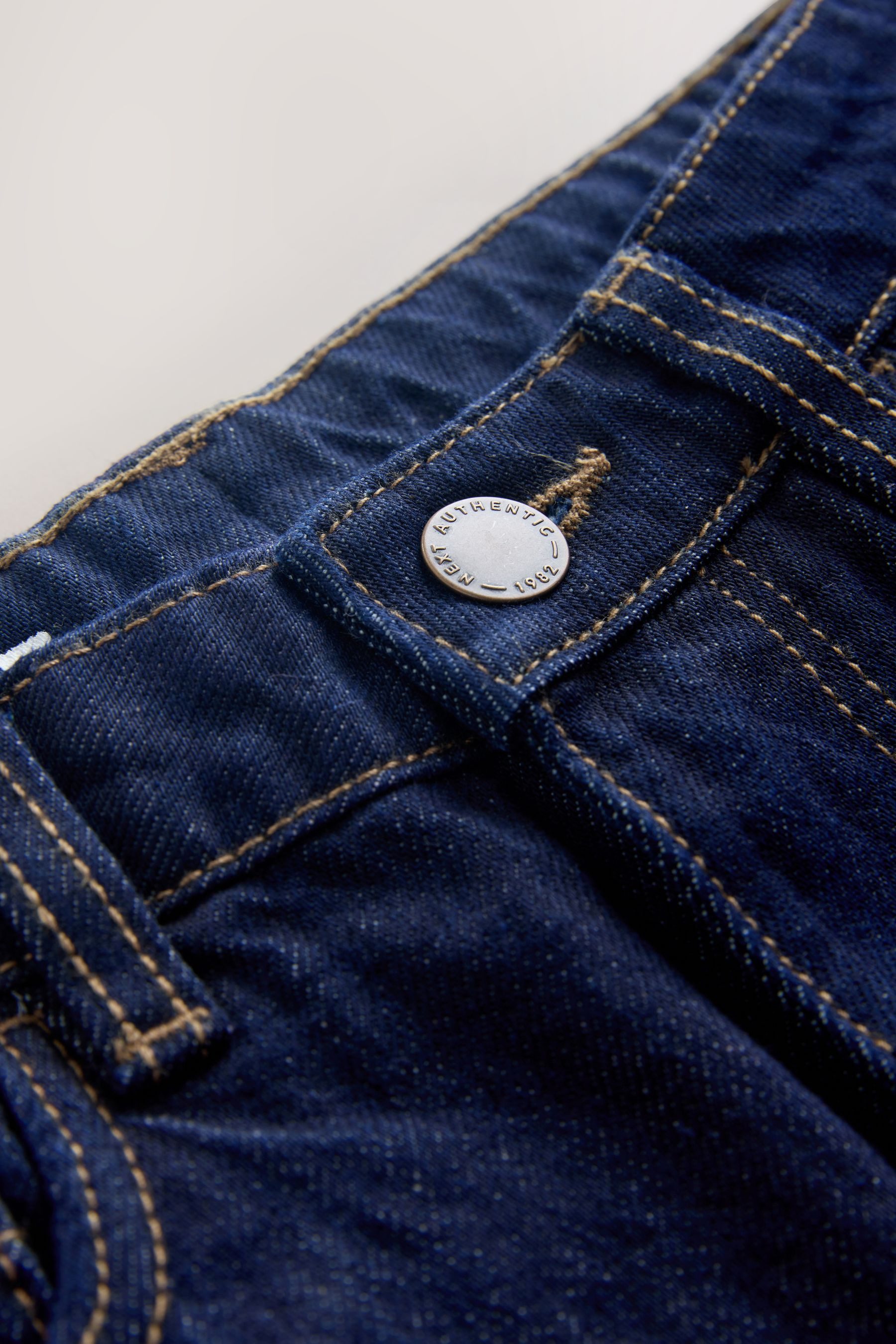 Next Weite Jeans Jeans mit durchgehendem Print (1-tlg)