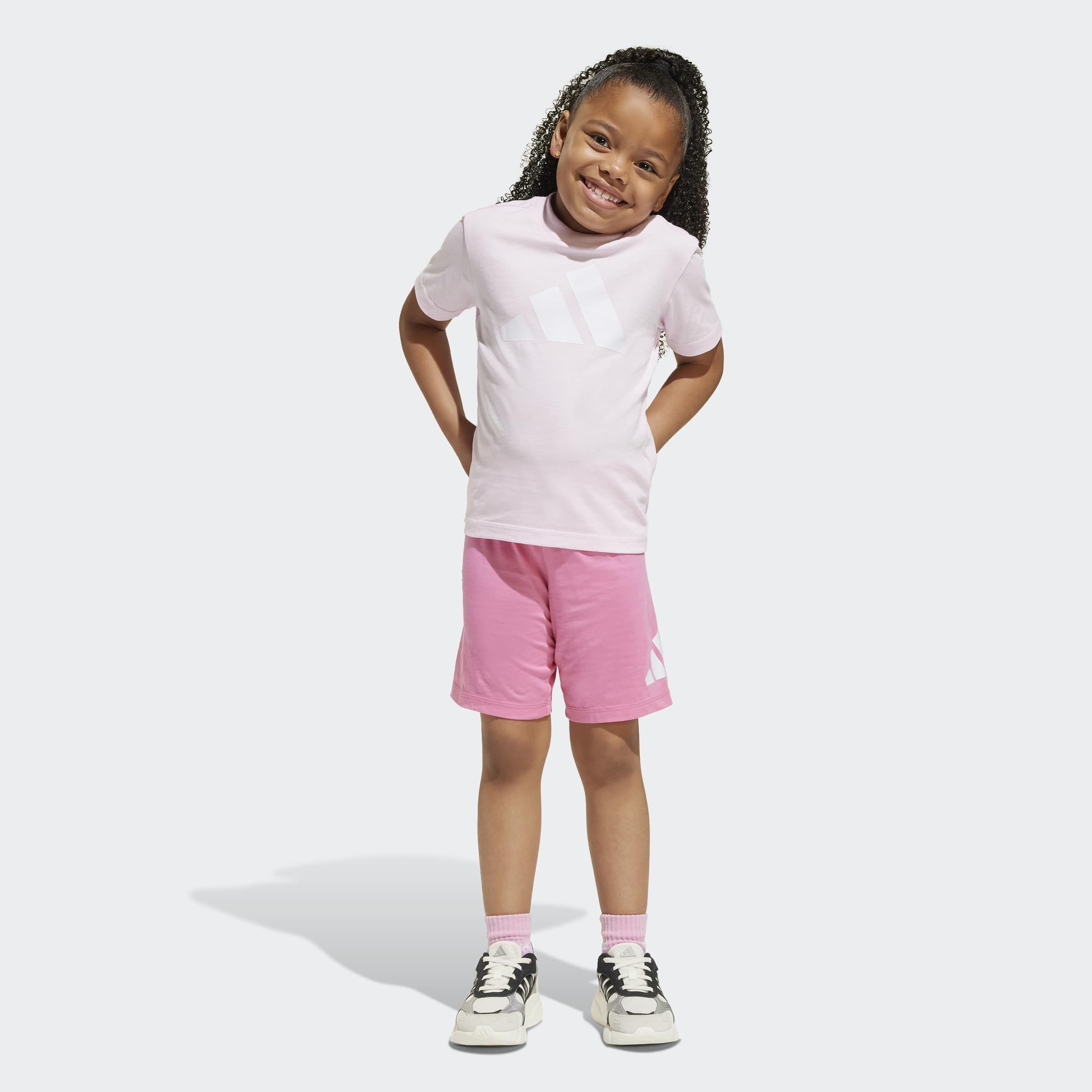adidas Sportswear Trainingsanzug ESSENTIALS KIDS -SET (2-tlg), für Kinder, zweiteilig, aus Baumwolle