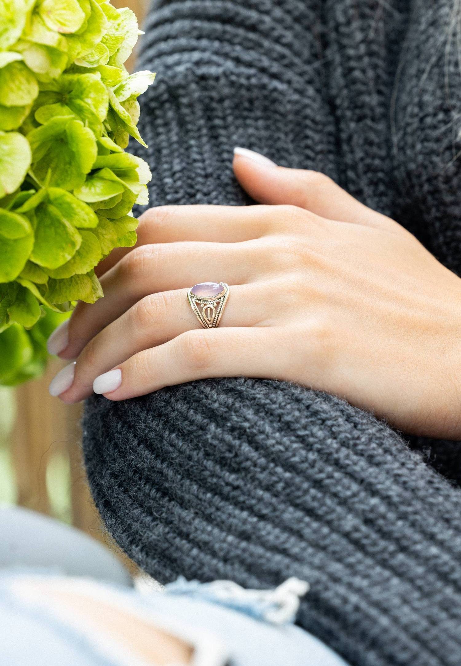 mantraroma Silberring DAHAB Ellipse aus 925 Silber mit Rosenquarz (Ring mit Schmuckbeutel), Damenring aus 925er Silber