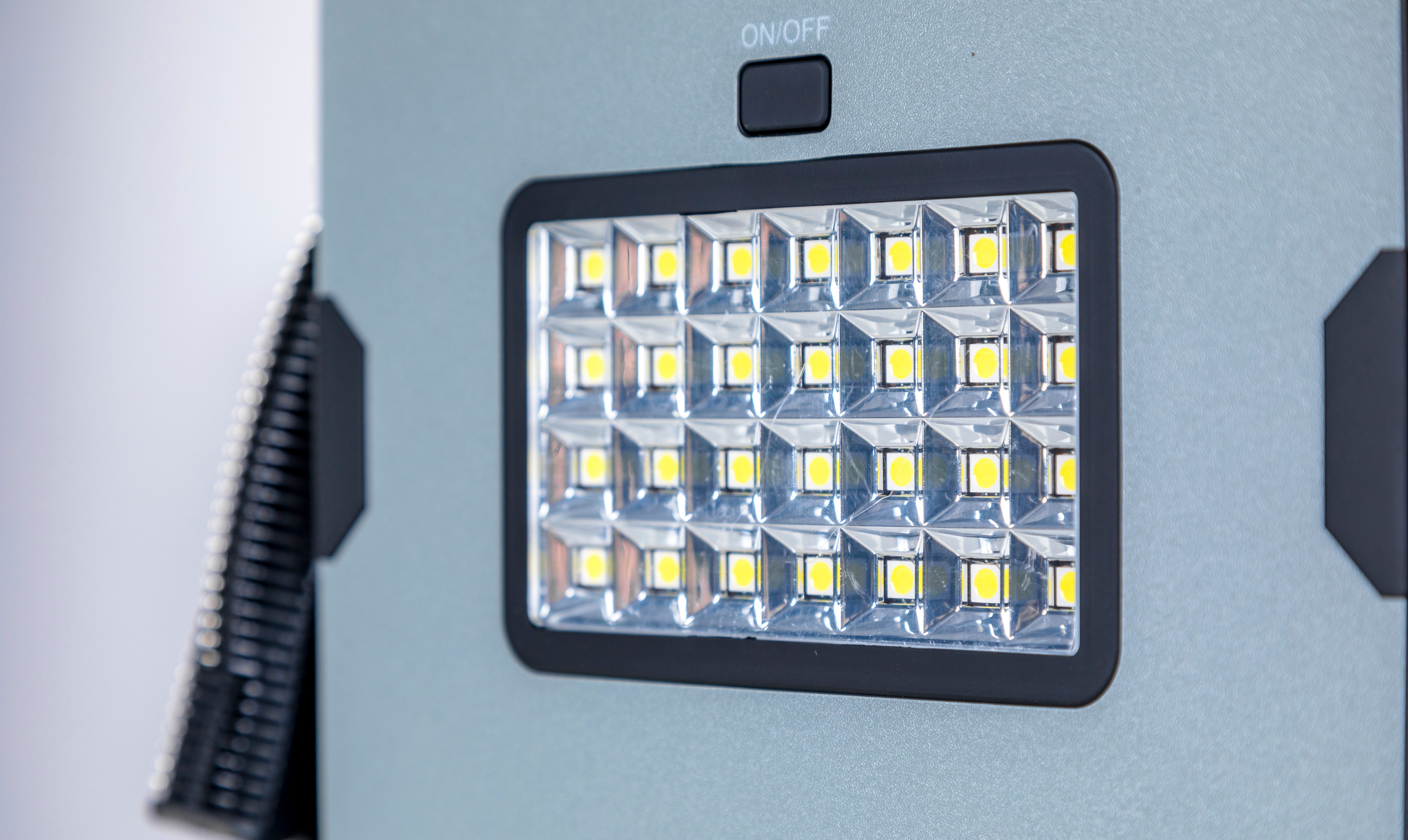 X-TRA POWER XCLi 12-2 Jump Starter (12 V)