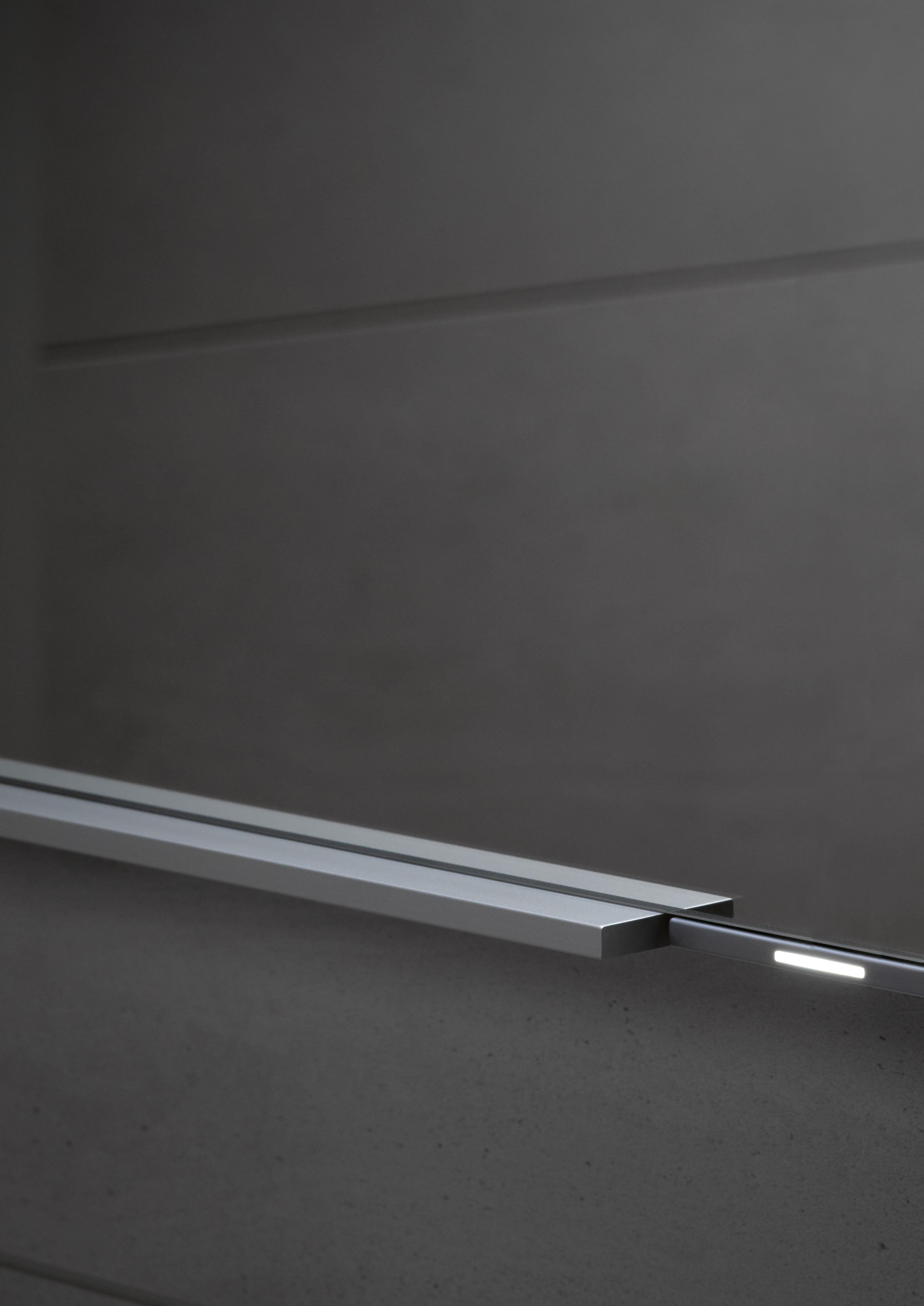 Keuco Badezimmerspiegelschrank »Royal Match« (Spiegelschrank mit LED- Beleuchtung, dimmbar) Aluminium-Korpus, 2-türig, 130cm online kaufen | OTTO