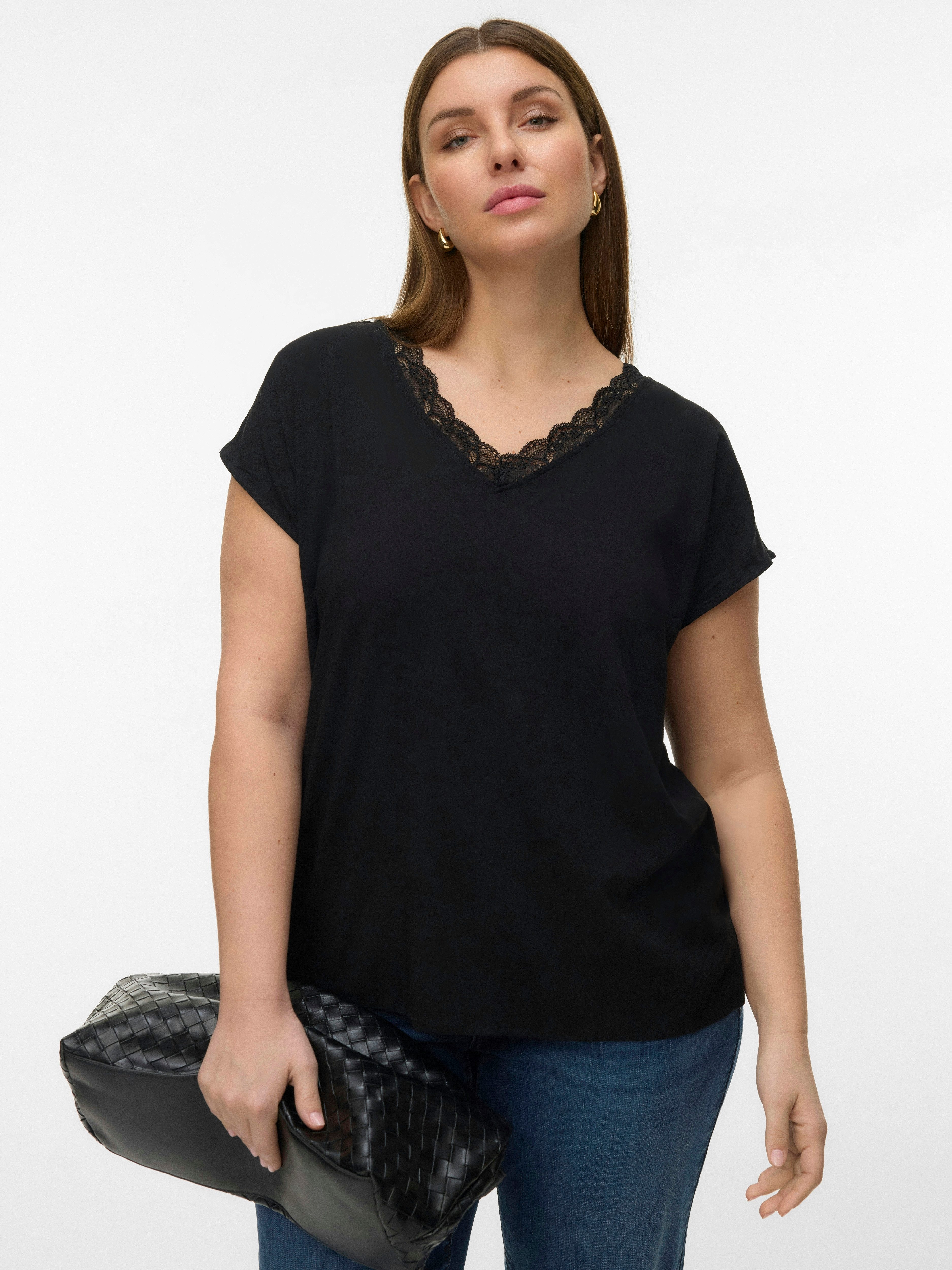 Vero Moda Curve Shirttop VMCBELLA SL LACE TOP WVN NOOS CUR Viskosemischung, regular fit