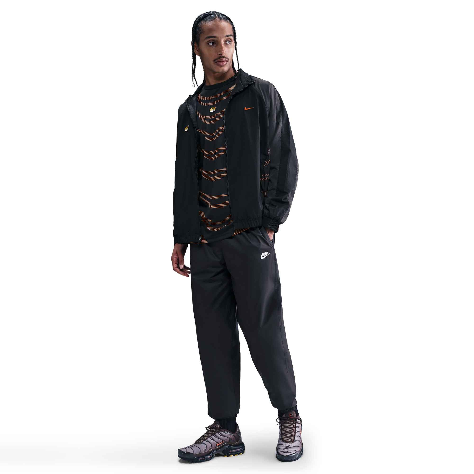 Nike Sportswear Sporthose Nike Windrunner Men's Lined Pants mit wetterfester Technologie