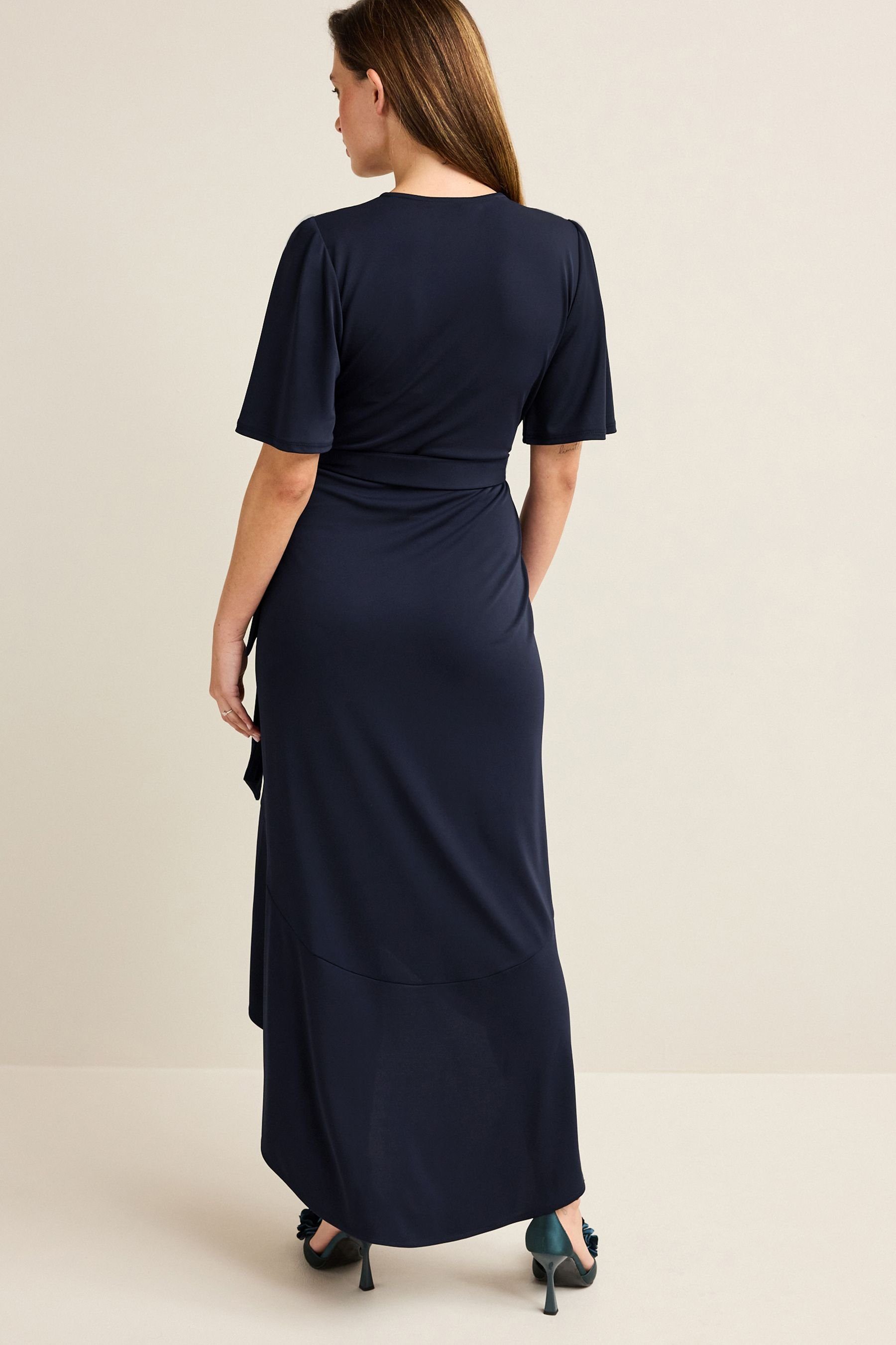 Next Wickelkleid Brautjungfern-Maxikleid mit Wickeldesign (1-tlg)