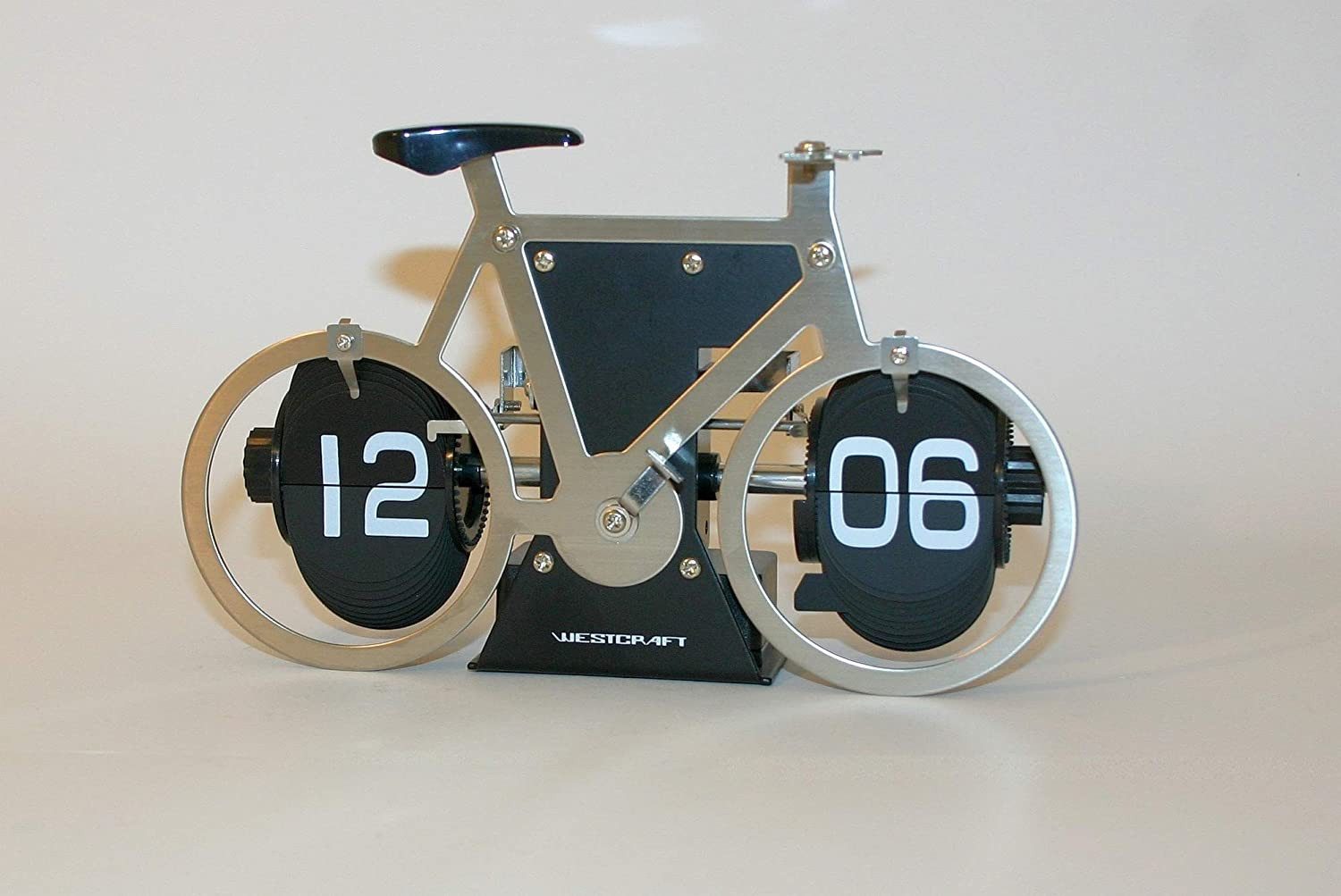 Present Time Mechanische Uhr analoge Flip Clock, Fahrrad Tischuhr mit umklappendem Zifferblatt, (1-tlg), Retro Bike Flipclock, Vintage Deko für Wohnzimmer Kommoden, Schränke