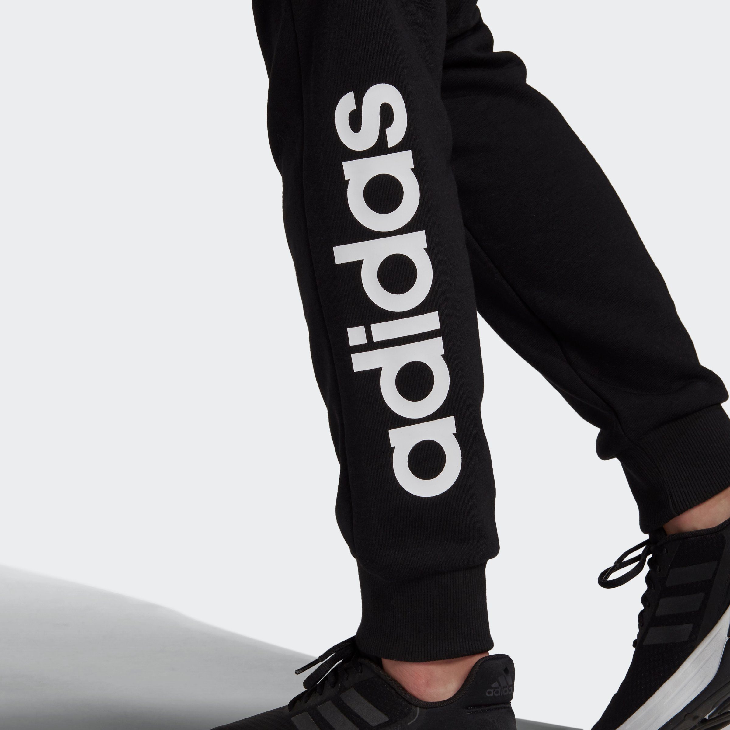 HOSE LOGO adidas ESSENTIALS Sporthose (1-tlg) Sportswear TERRY BLACK/WHITE FRENCH