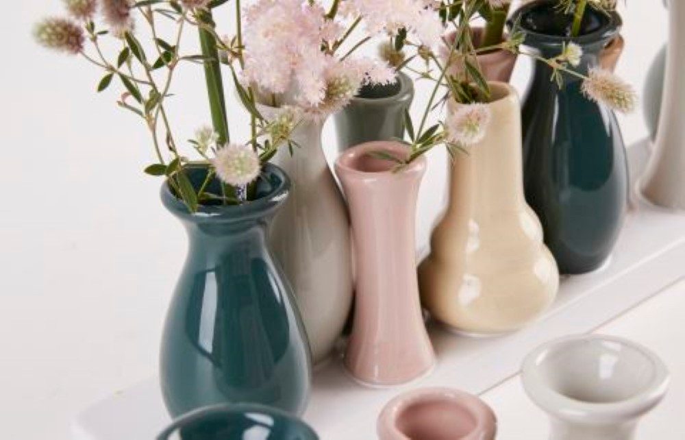 WestCraft Dekovase Handgefertigte kleine Keramik Deko Blumenvasen Set aus 7 Vasen in bunt (1 St), dekorative Keramikvasen auf festem Sockel, hübsche Mini Vase – Bild 4 von 5