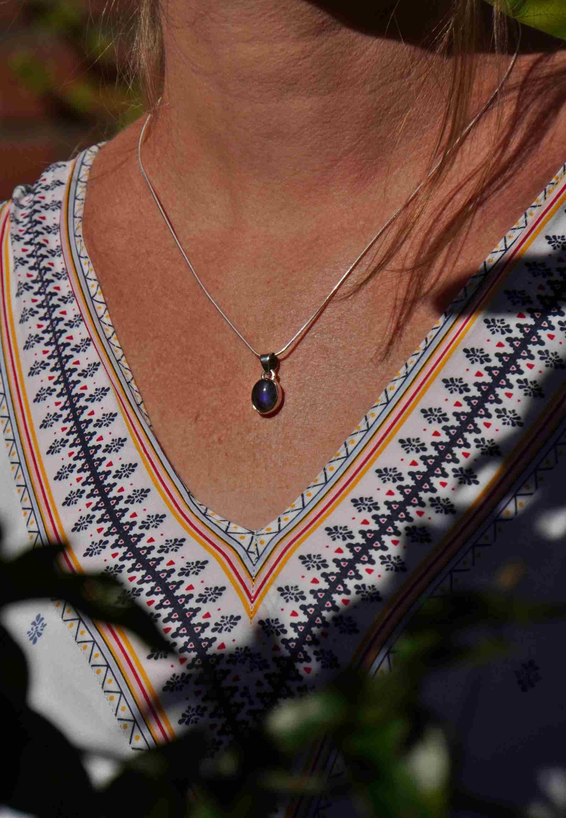 mantraroma Kette mit Anhänger SAMA oval günstig online kaufen