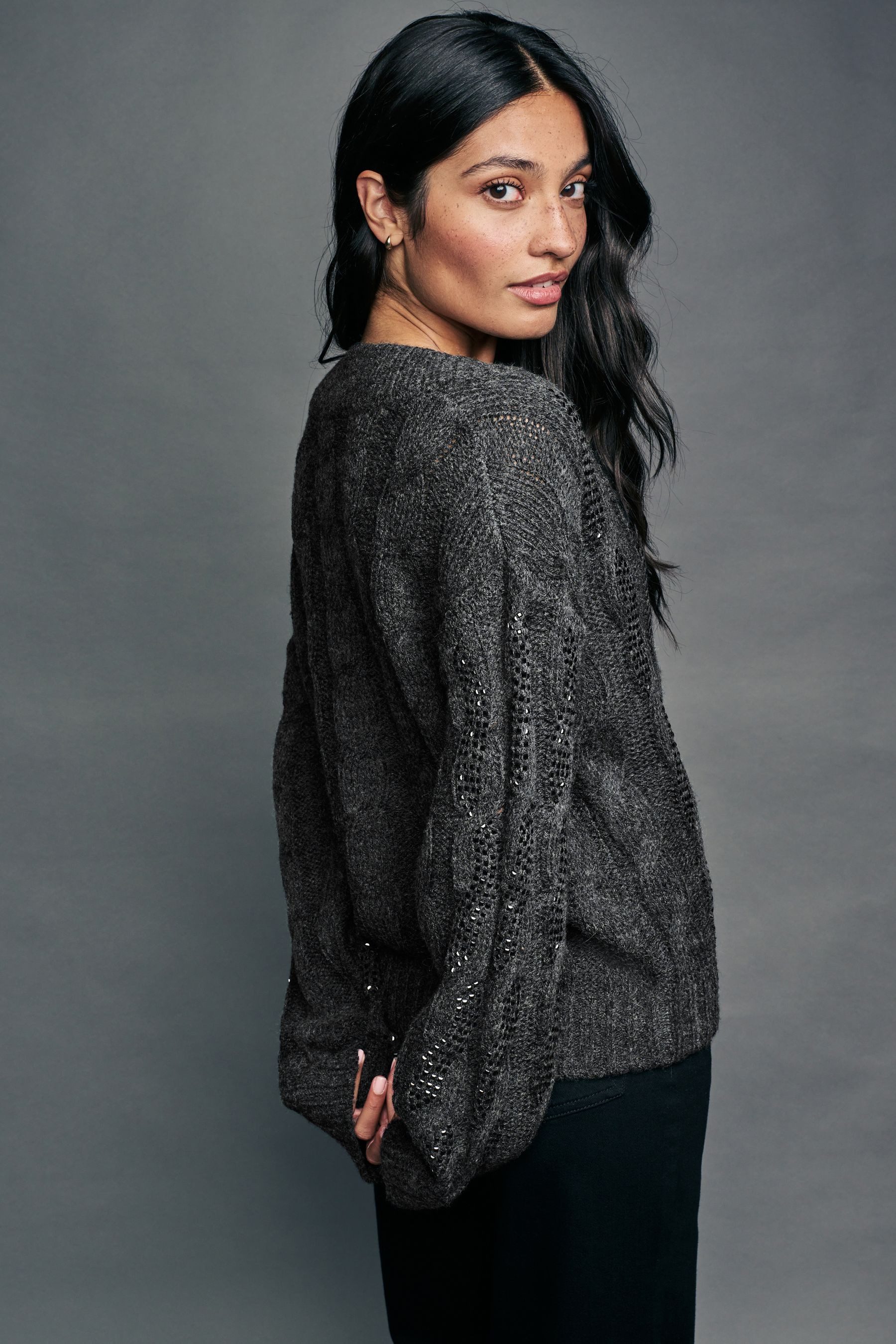 Next V-Ausschnitt-Pullover Funkelnder Strickpullover mit Zopfmuster günstig online kaufen